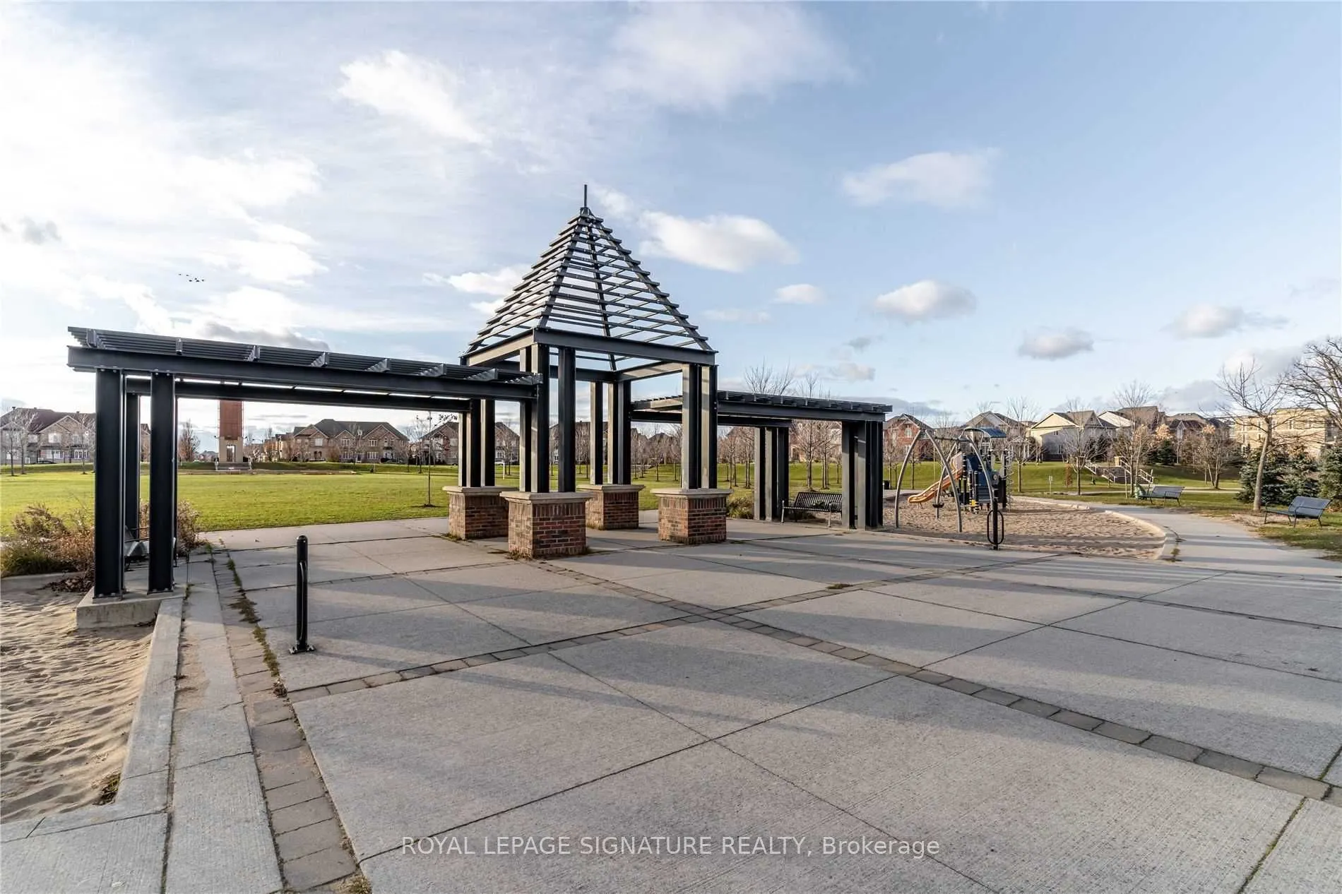 20 Westmeath Lane, #2324