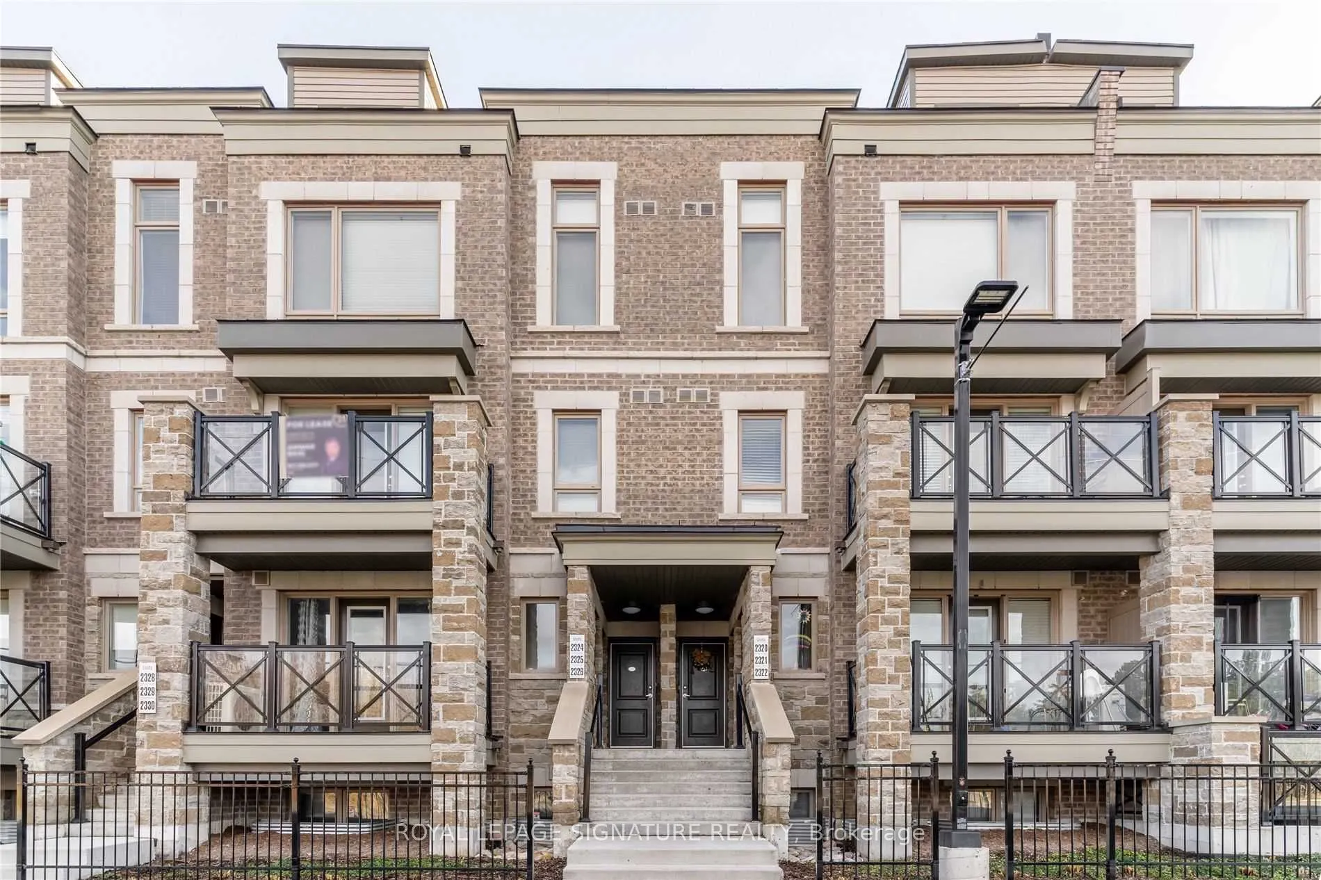 20 Westmeath Lane, #2324