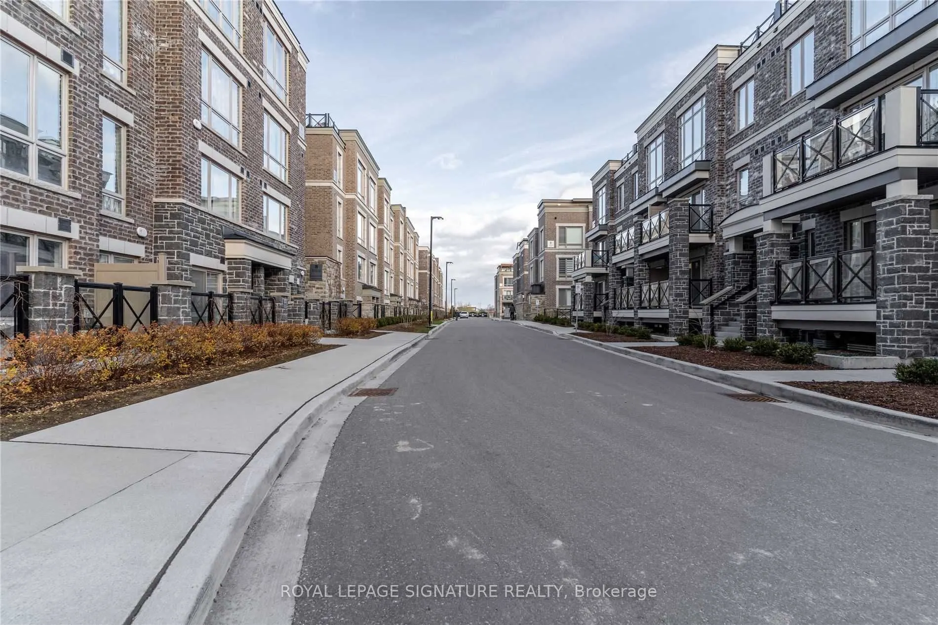 20 Westmeath Lane, #2324