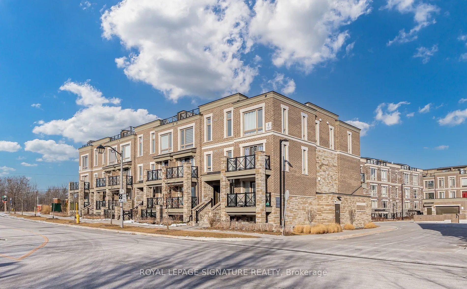 20 Westmeath Lane, #2324