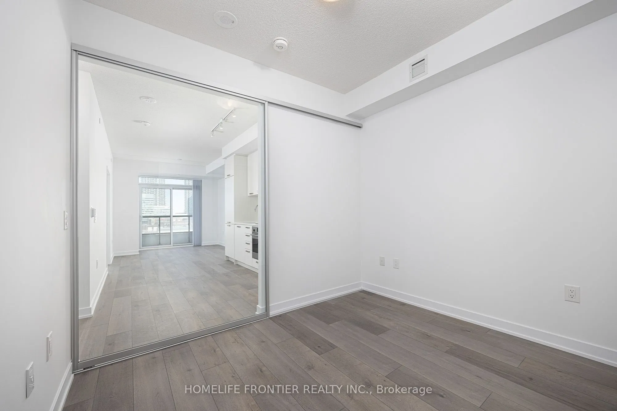 38 Honey Crisp Crescent, #819