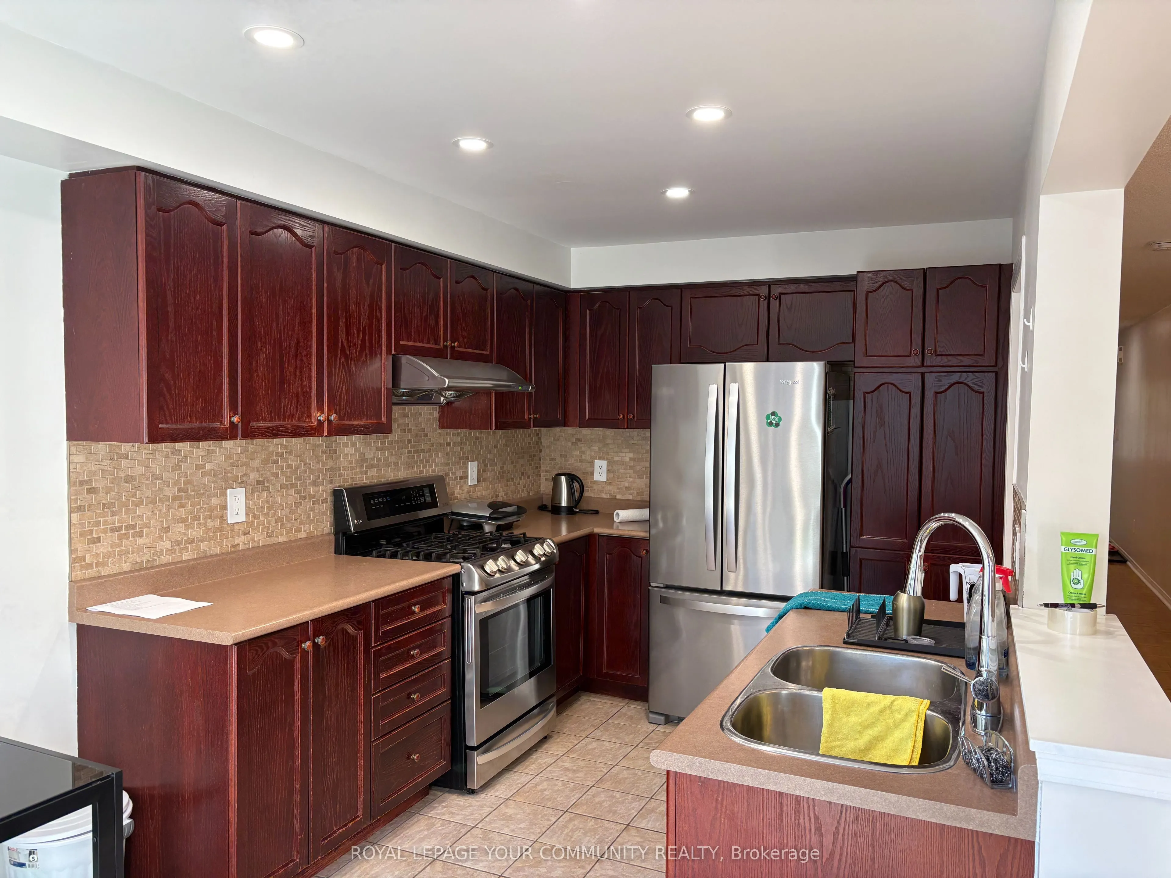 146 Hollywood Hill Circle