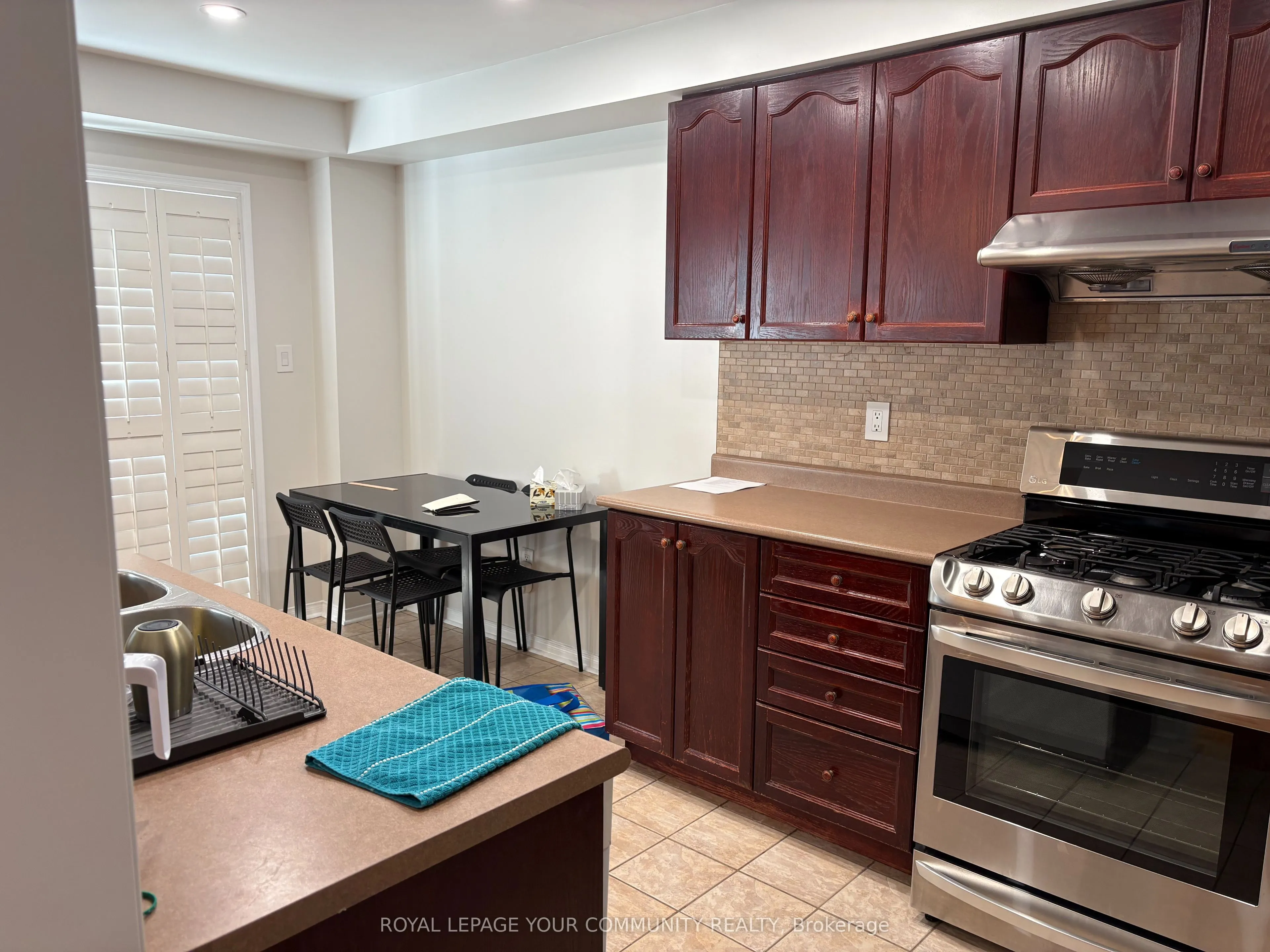 146 Hollywood Hill Circle