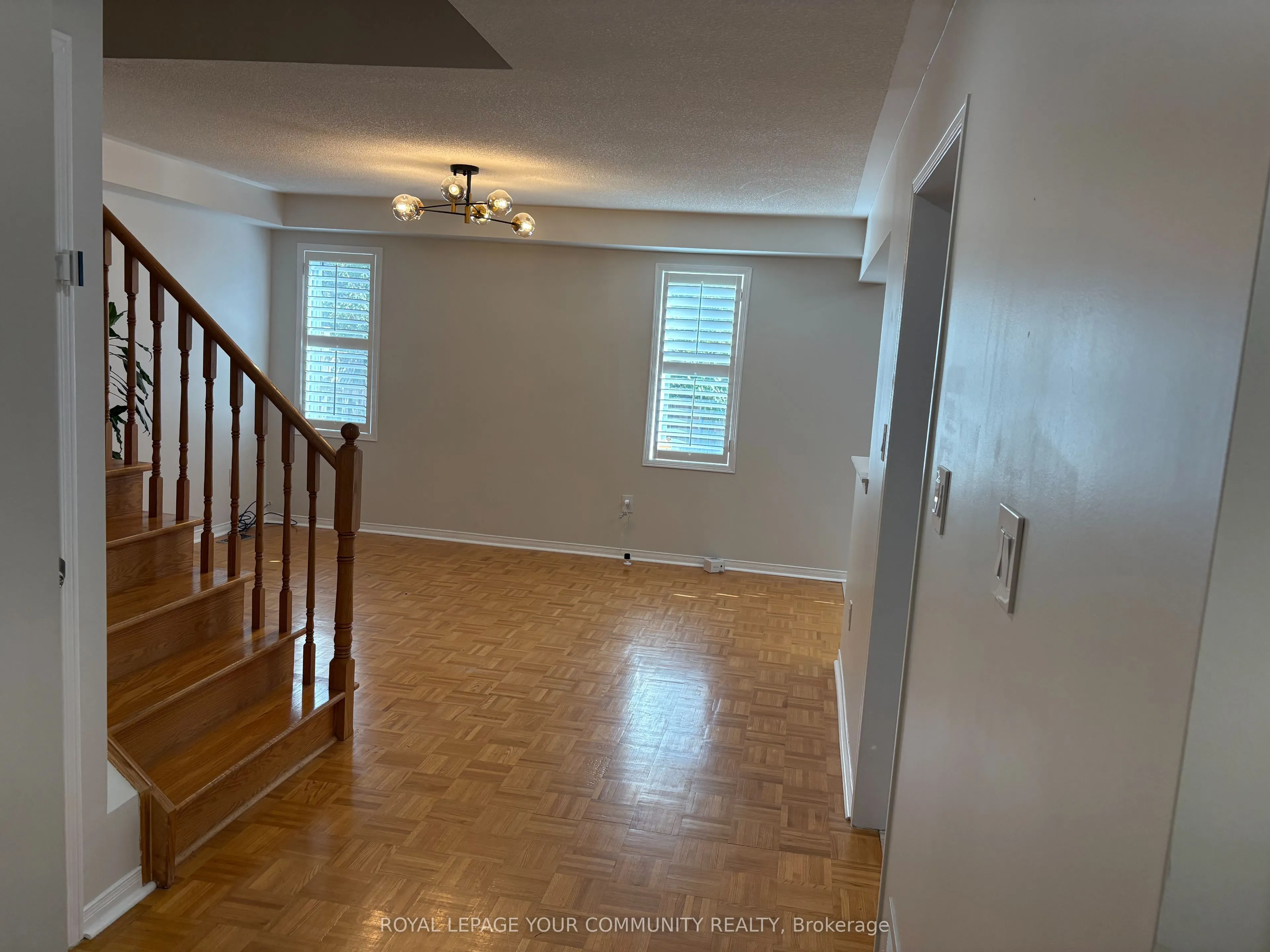 146 Hollywood Hill Circle