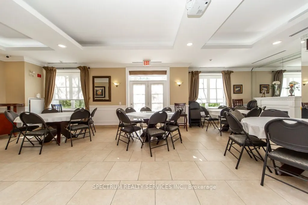 9519 Keele Street, #6