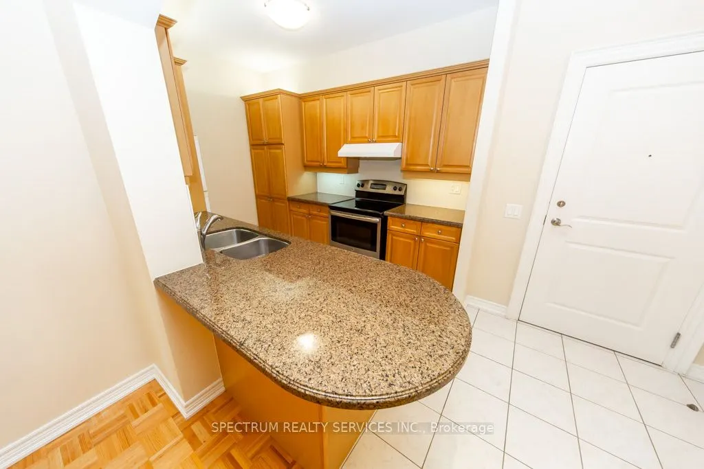9519 Keele Street, #6