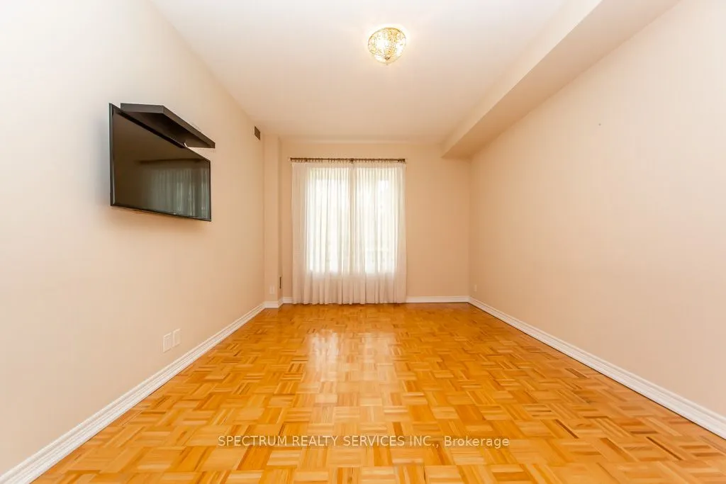 9519 Keele Street, #6