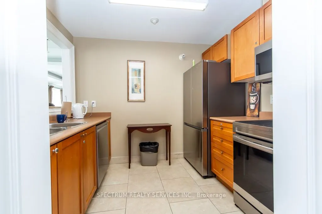9519 Keele Street, #6