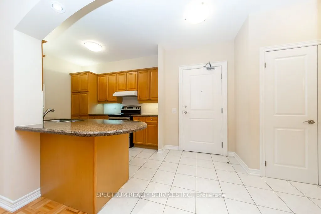 9519 Keele Street, #6