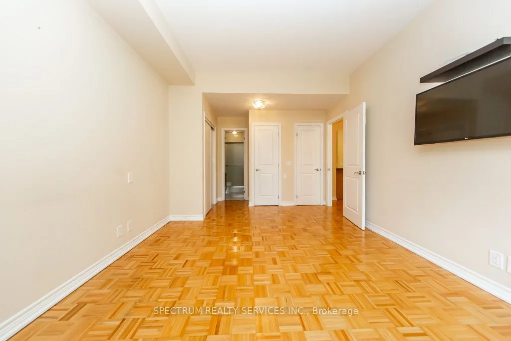 9519 Keele Street, #6