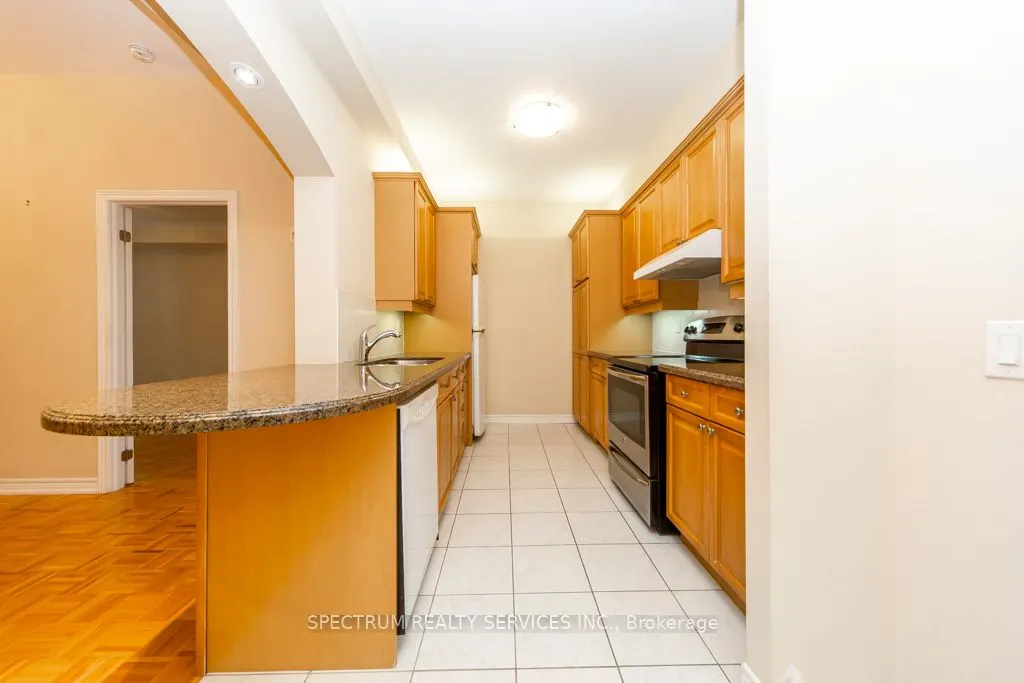 9519 Keele Street, #6