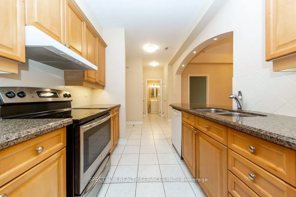 9519 Keele Street, #6