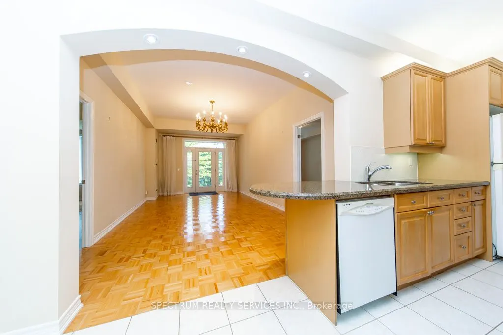 9519 Keele Street, #6