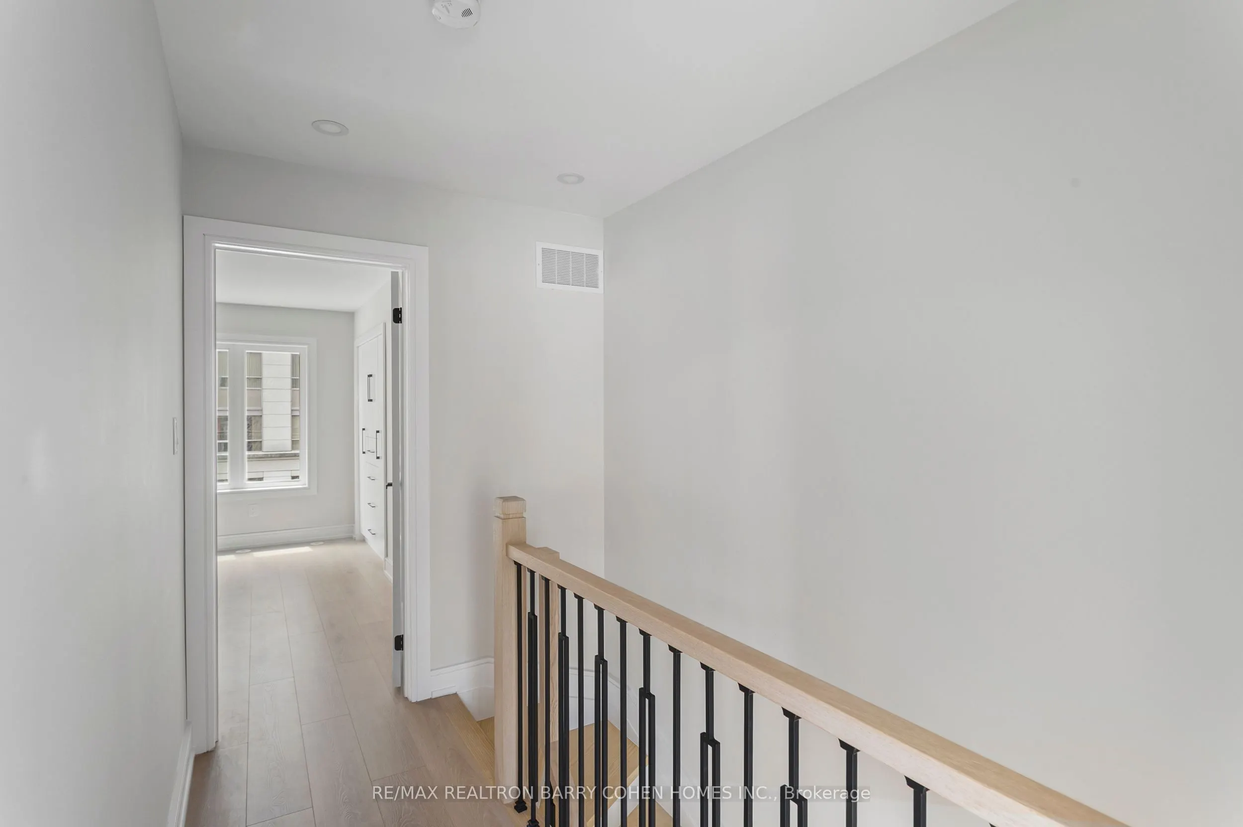 21 Galleria Parkway, #21