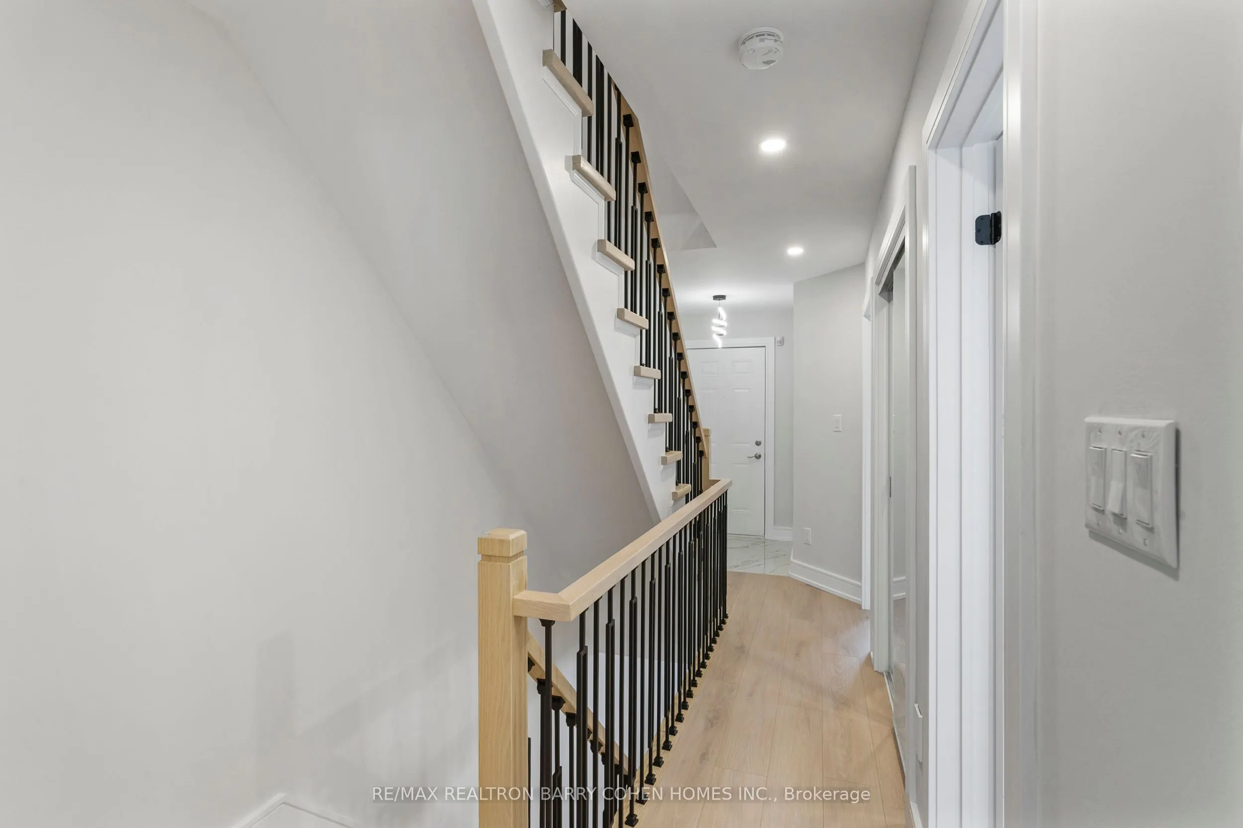 21 Galleria Parkway, #21