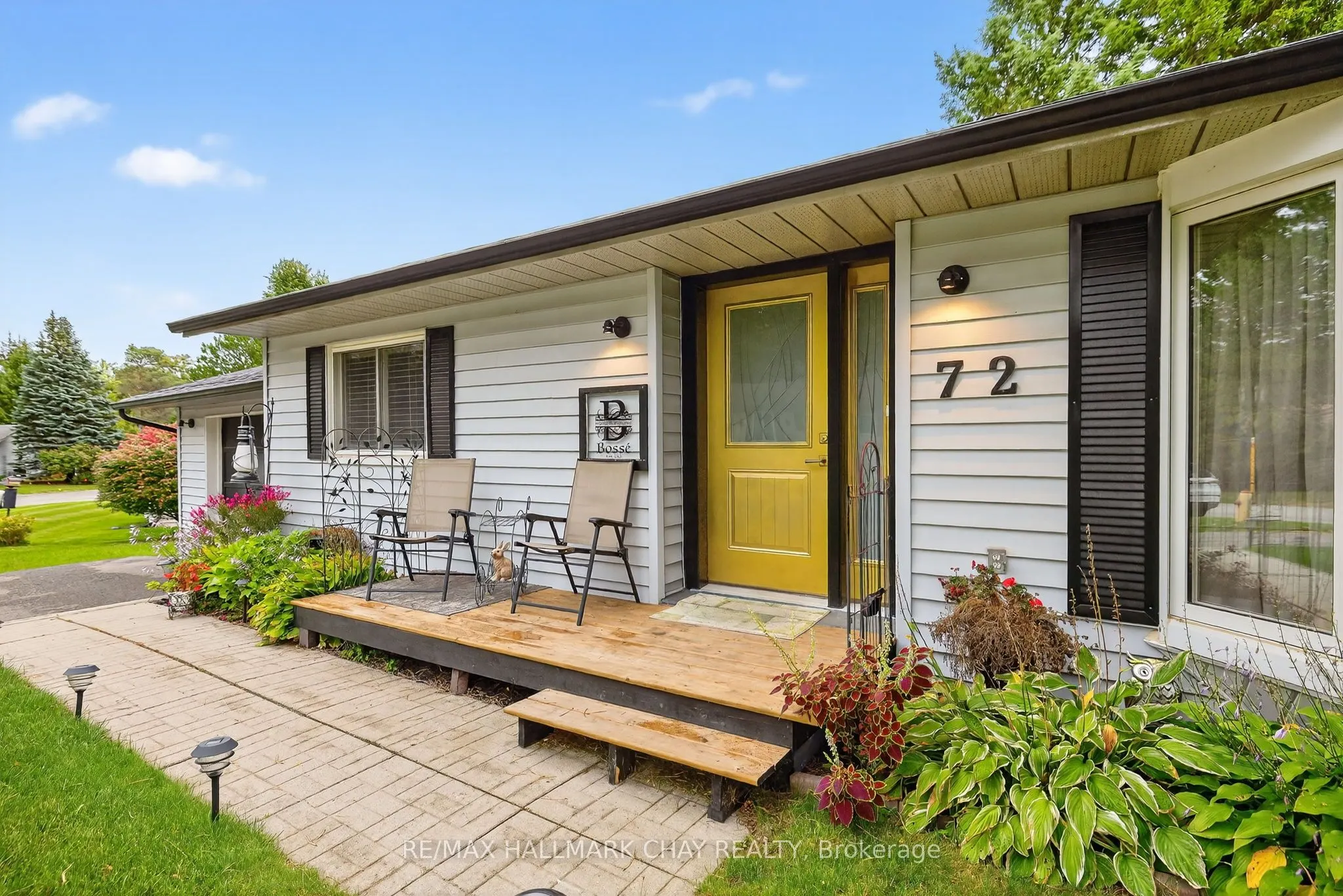 72 Tecumseth Pines Drive