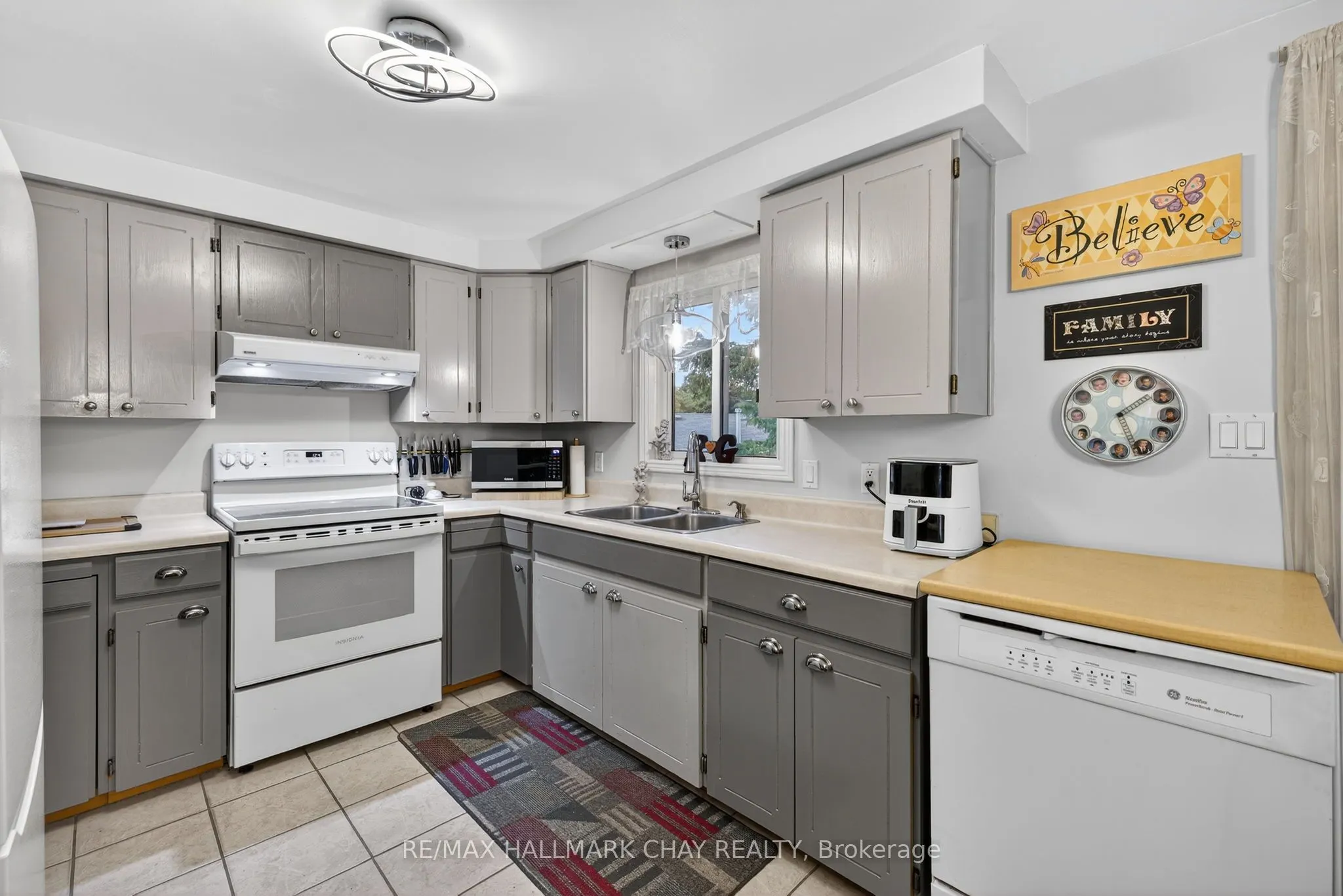 72 Tecumseth Pines Drive