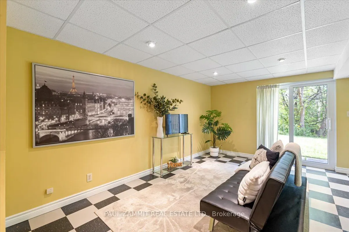 80 McCallum Drive, #28