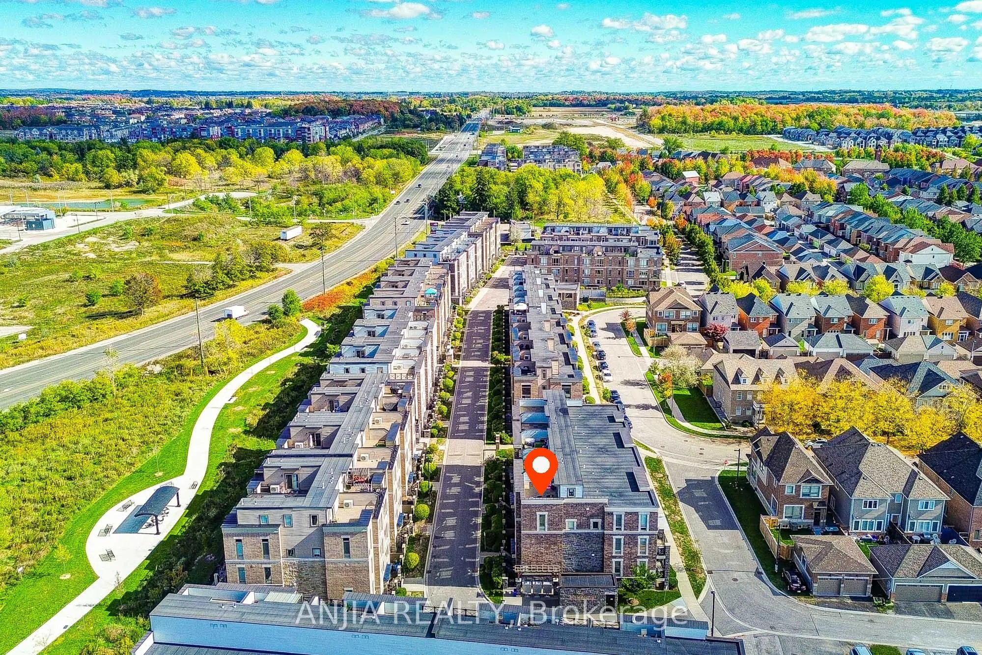 11 Dunsheath Way, #1205