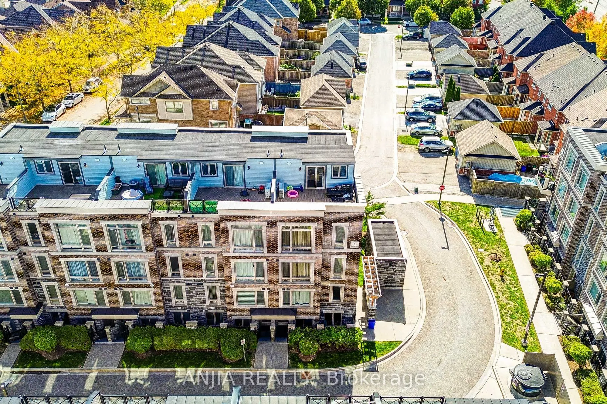 11 Dunsheath Way, #1205