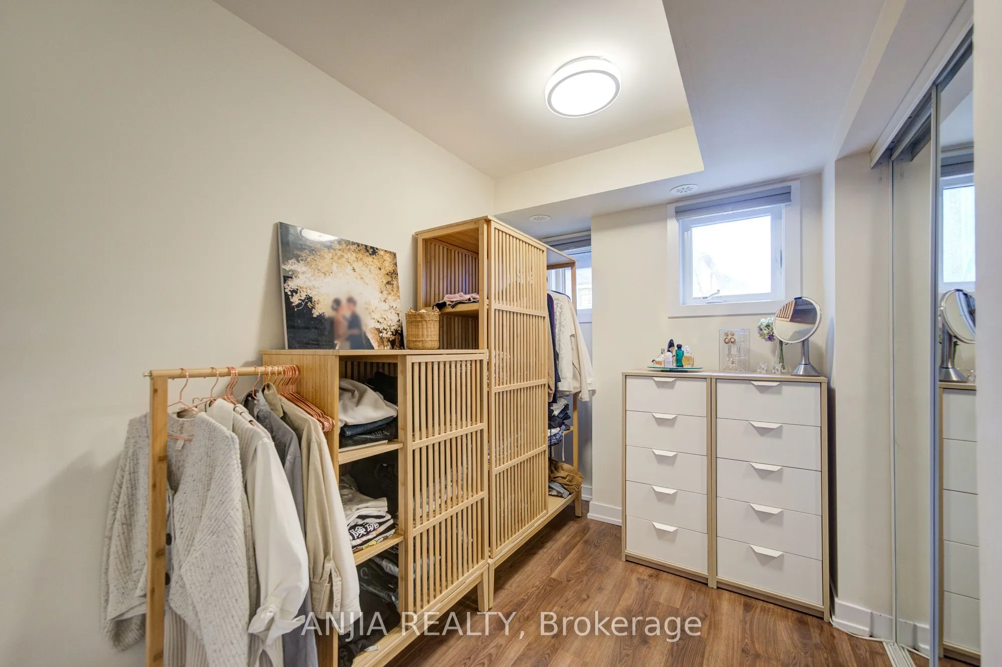 11 Dunsheath Way, #1205