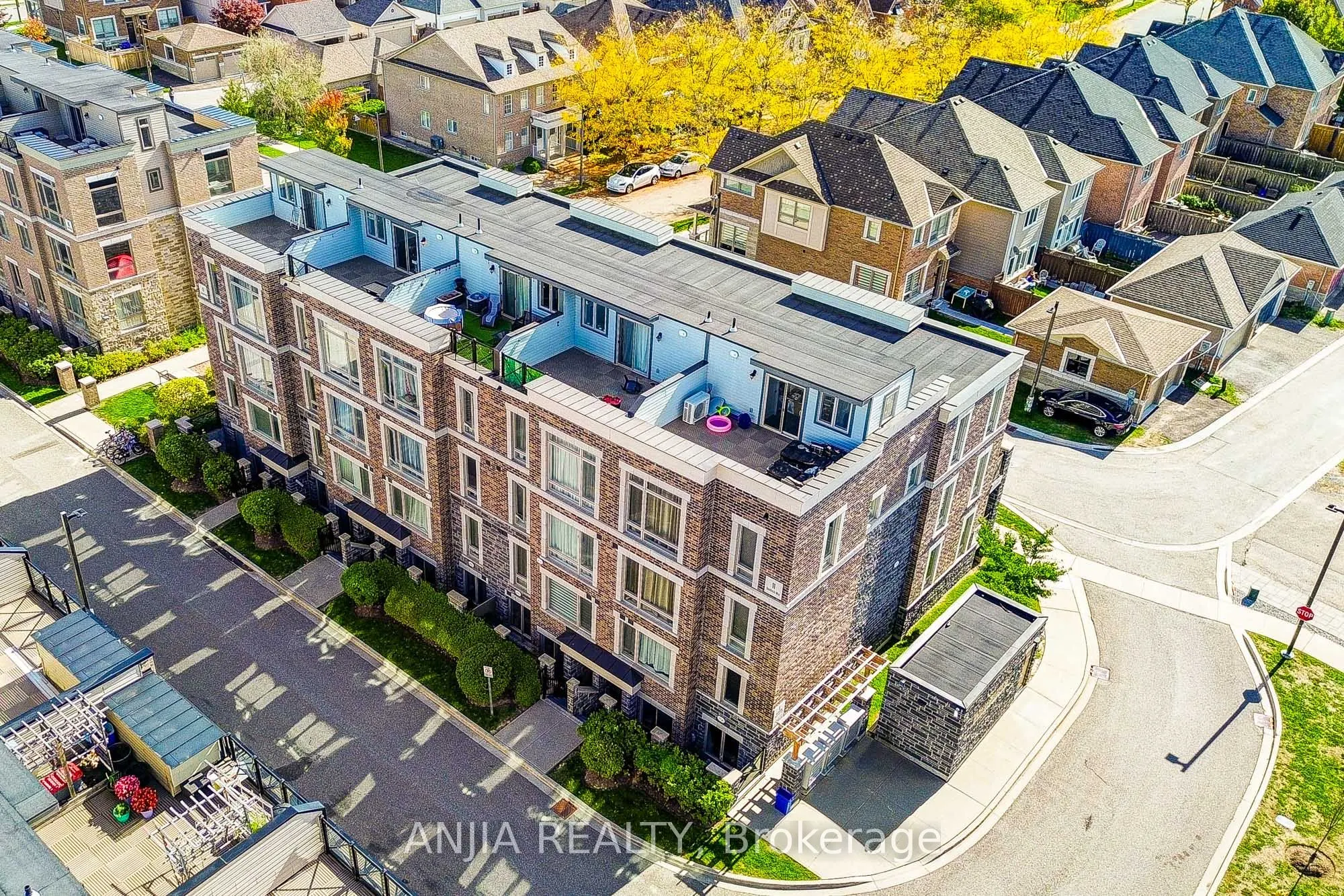 11 Dunsheath Way, #1205