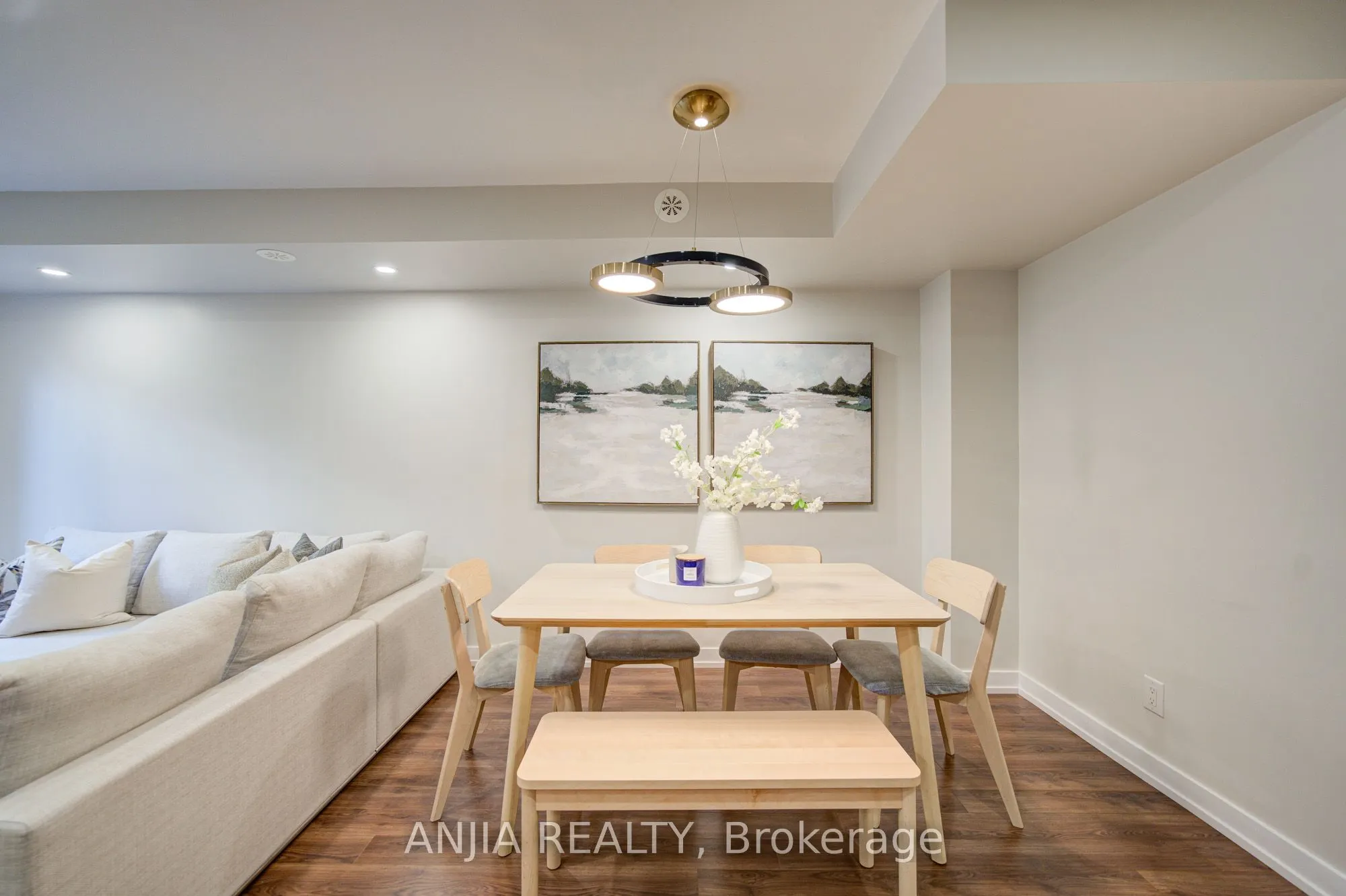 11 Dunsheath Way, #1205
