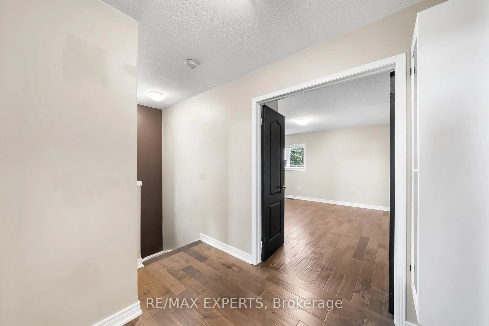 1821 Lamstone Street, #Upper