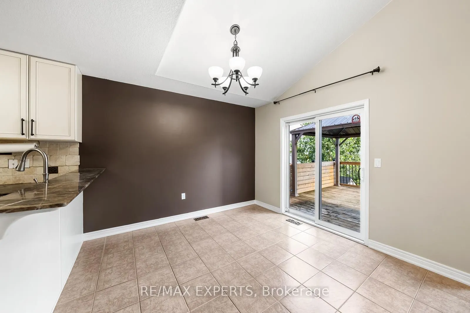 1821 Lamstone Street, #Upper