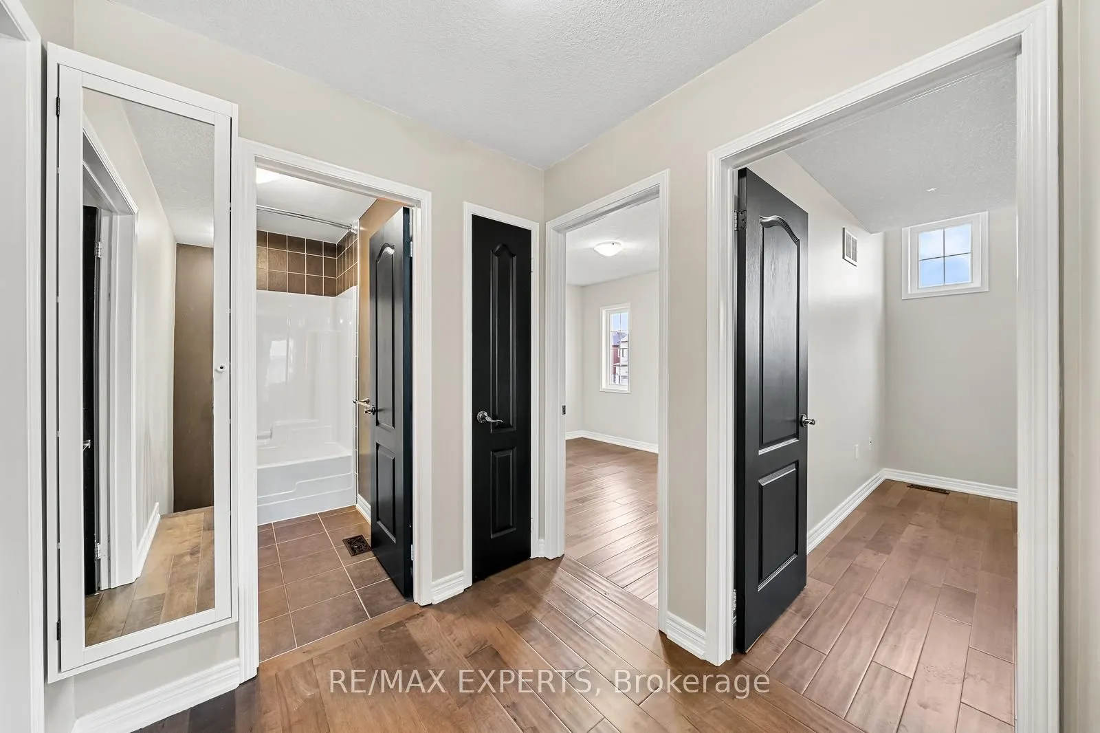 1821 Lamstone Street, #Upper
