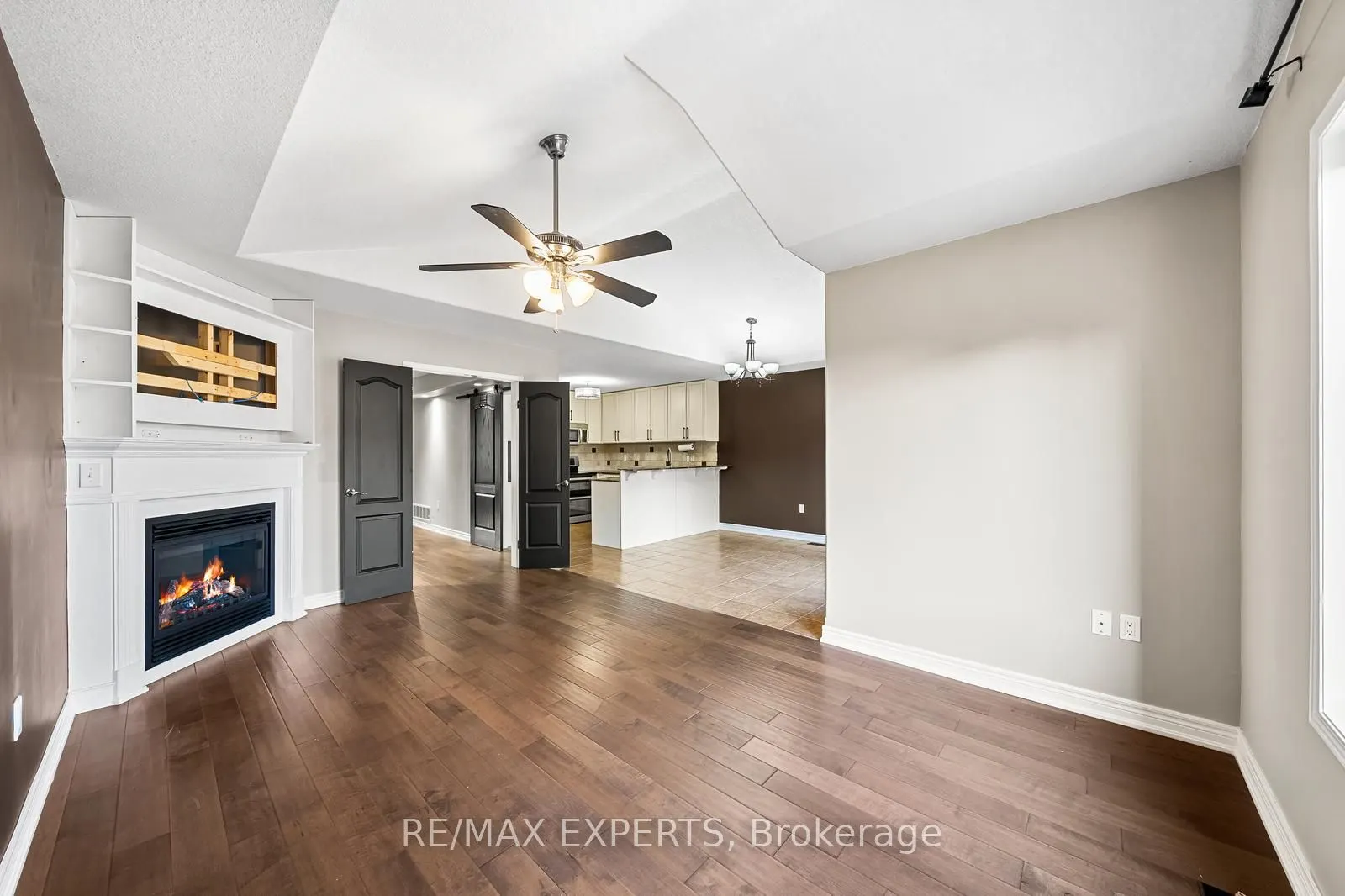 1821 Lamstone Street, #Upper