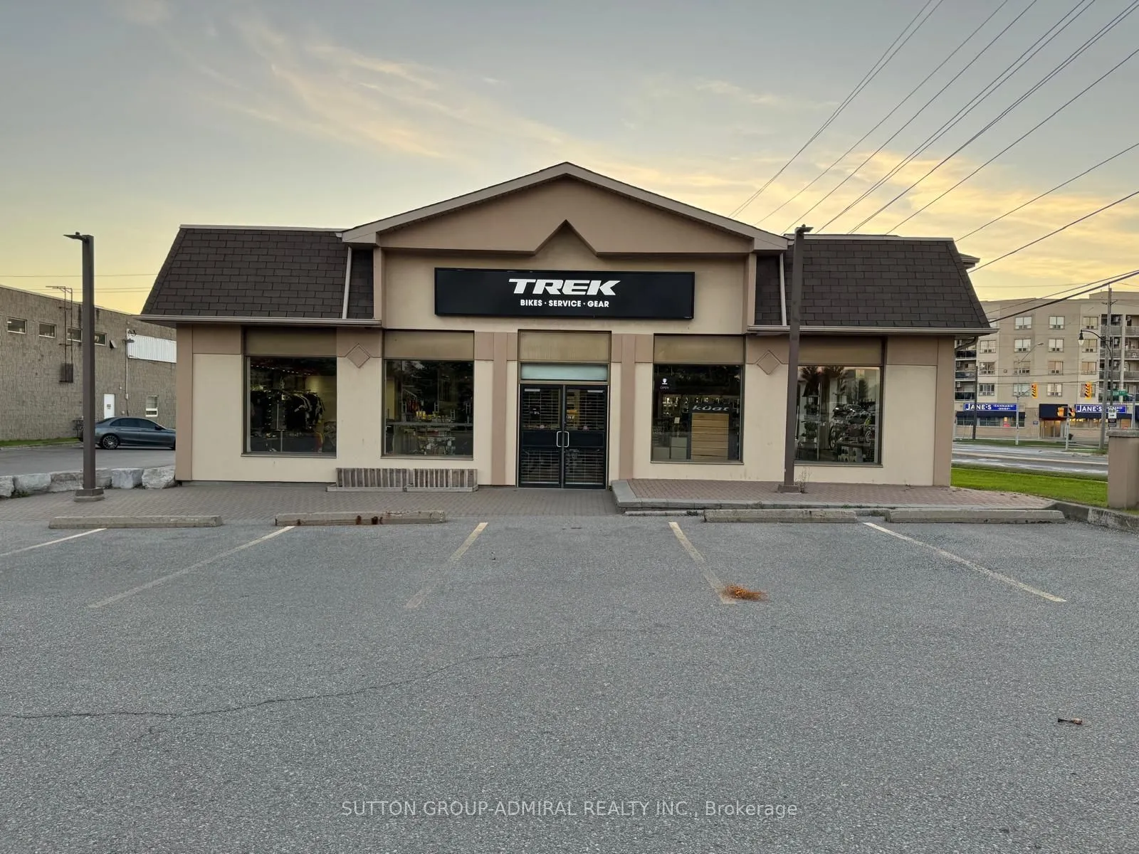 1 Industrial Parkway S