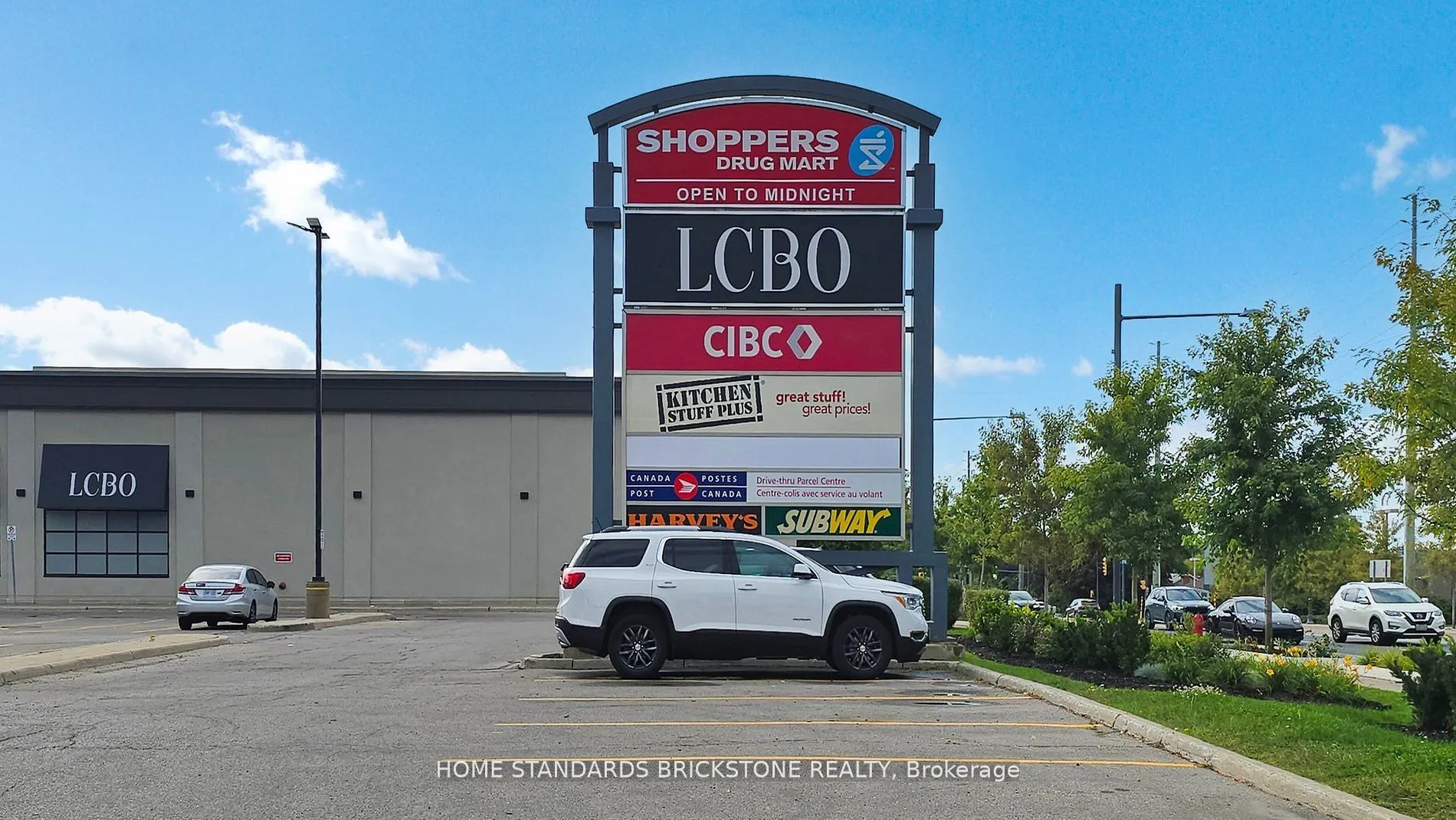 8888 Yonge Street, #321