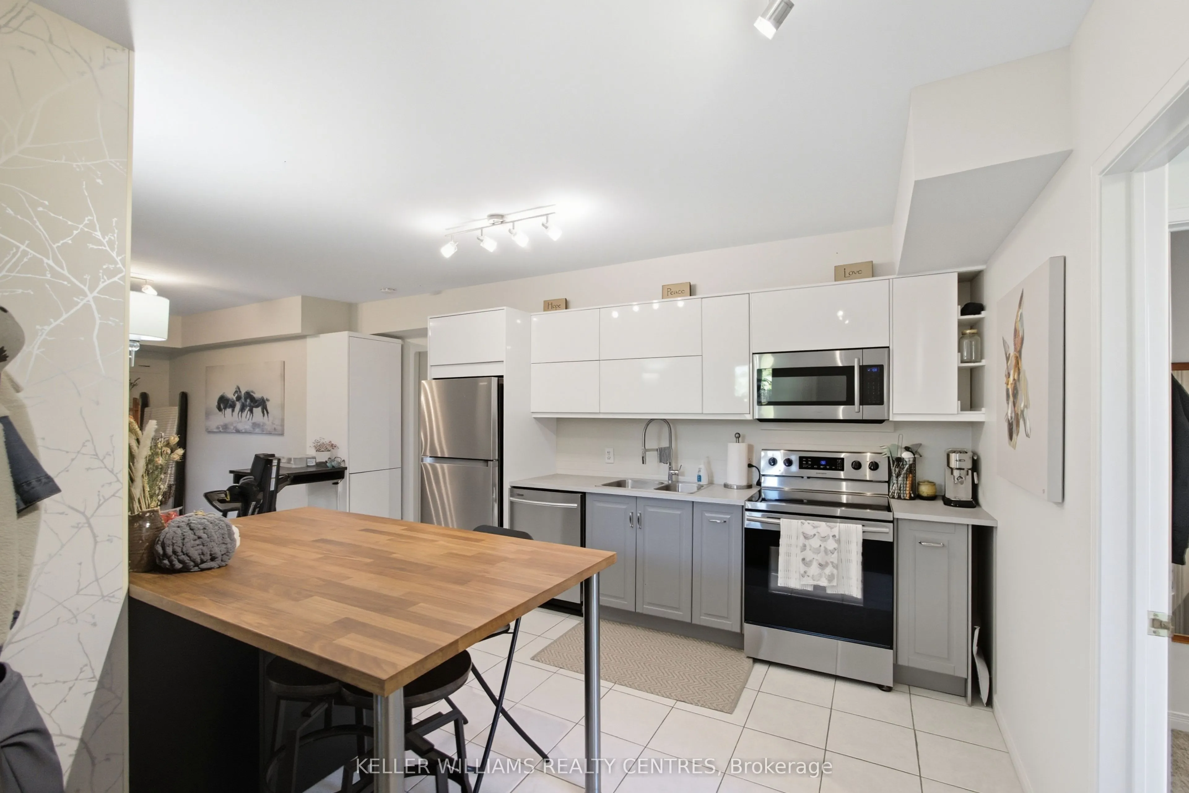 20173 Bathurst Street