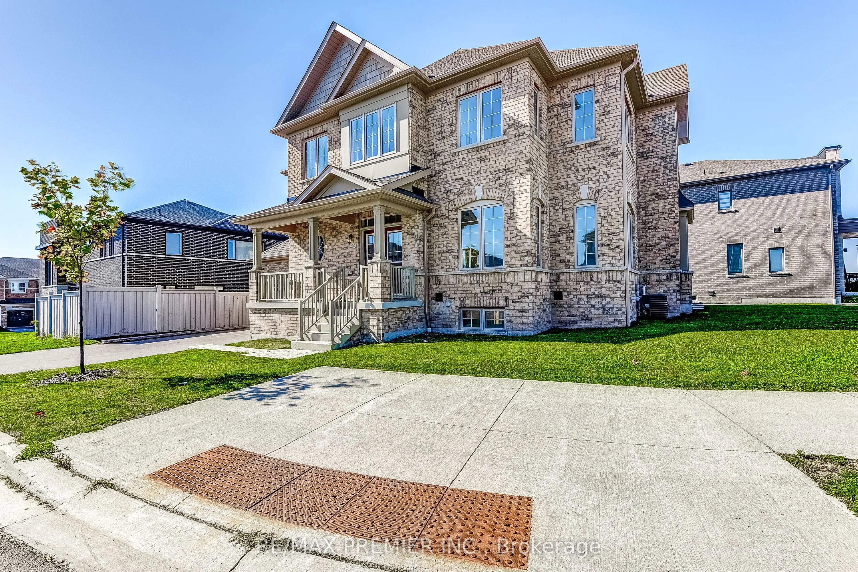 204 Sunnyridge Avenue