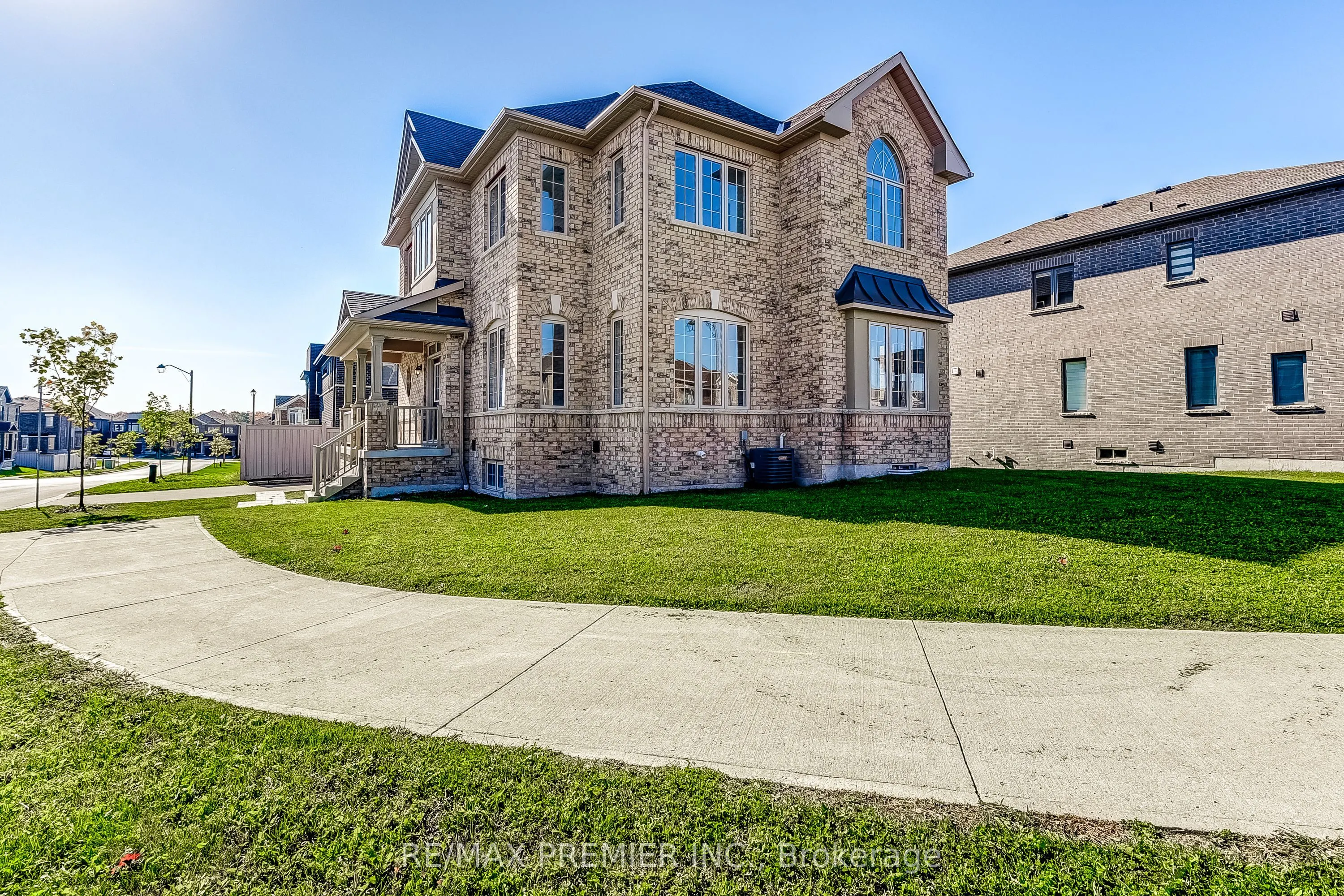 204 Sunnyridge Avenue
