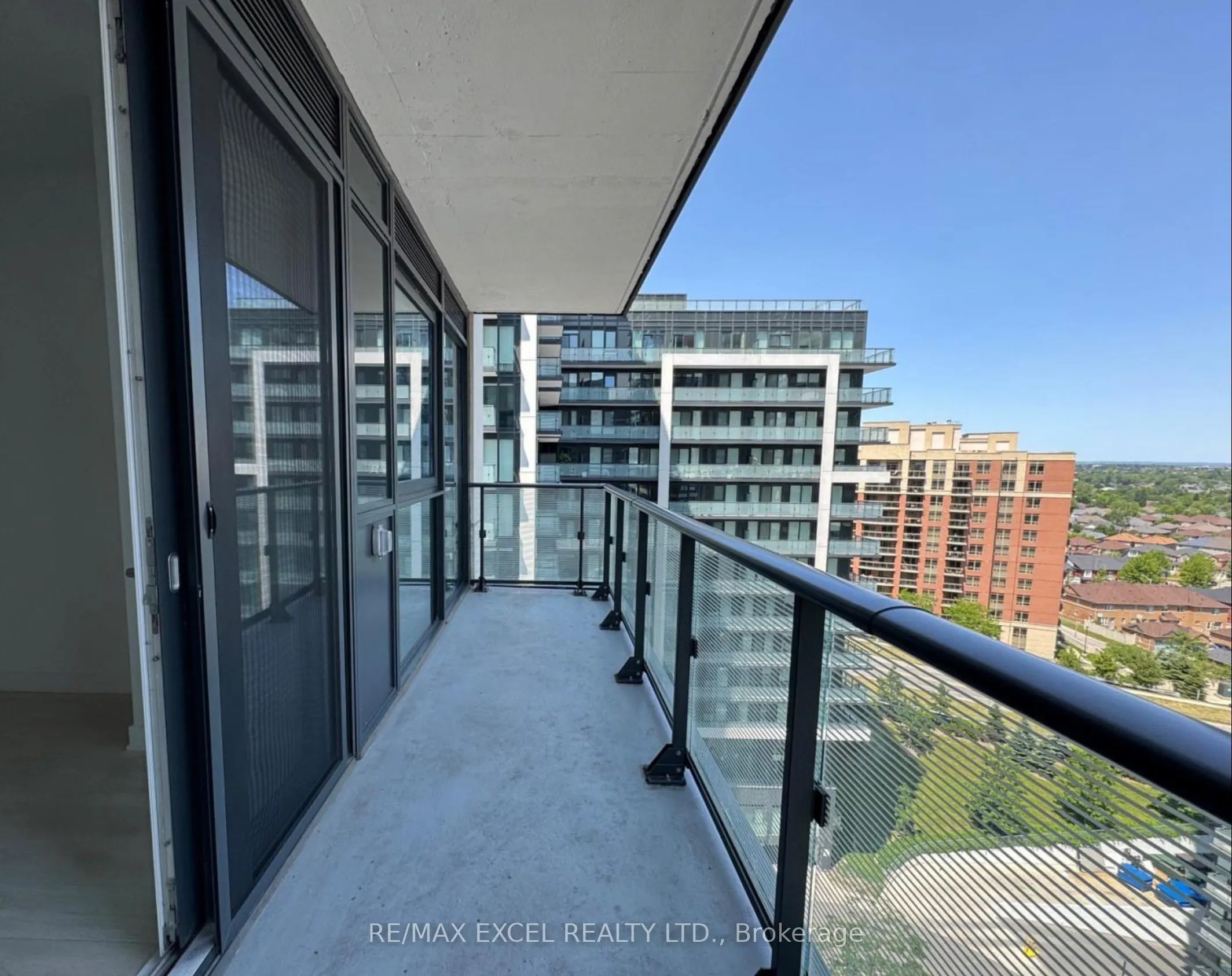 95 Oneida Crescent, #1204