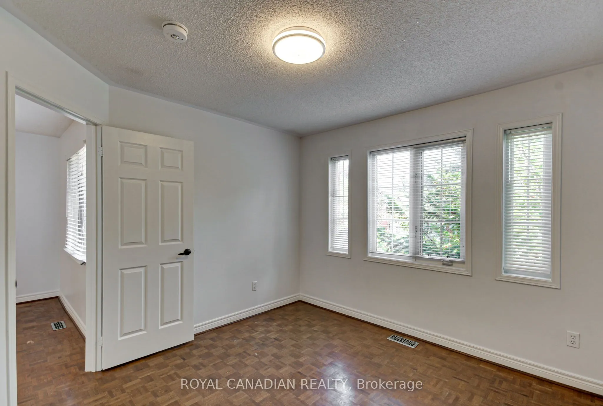 175 RHODES Circle