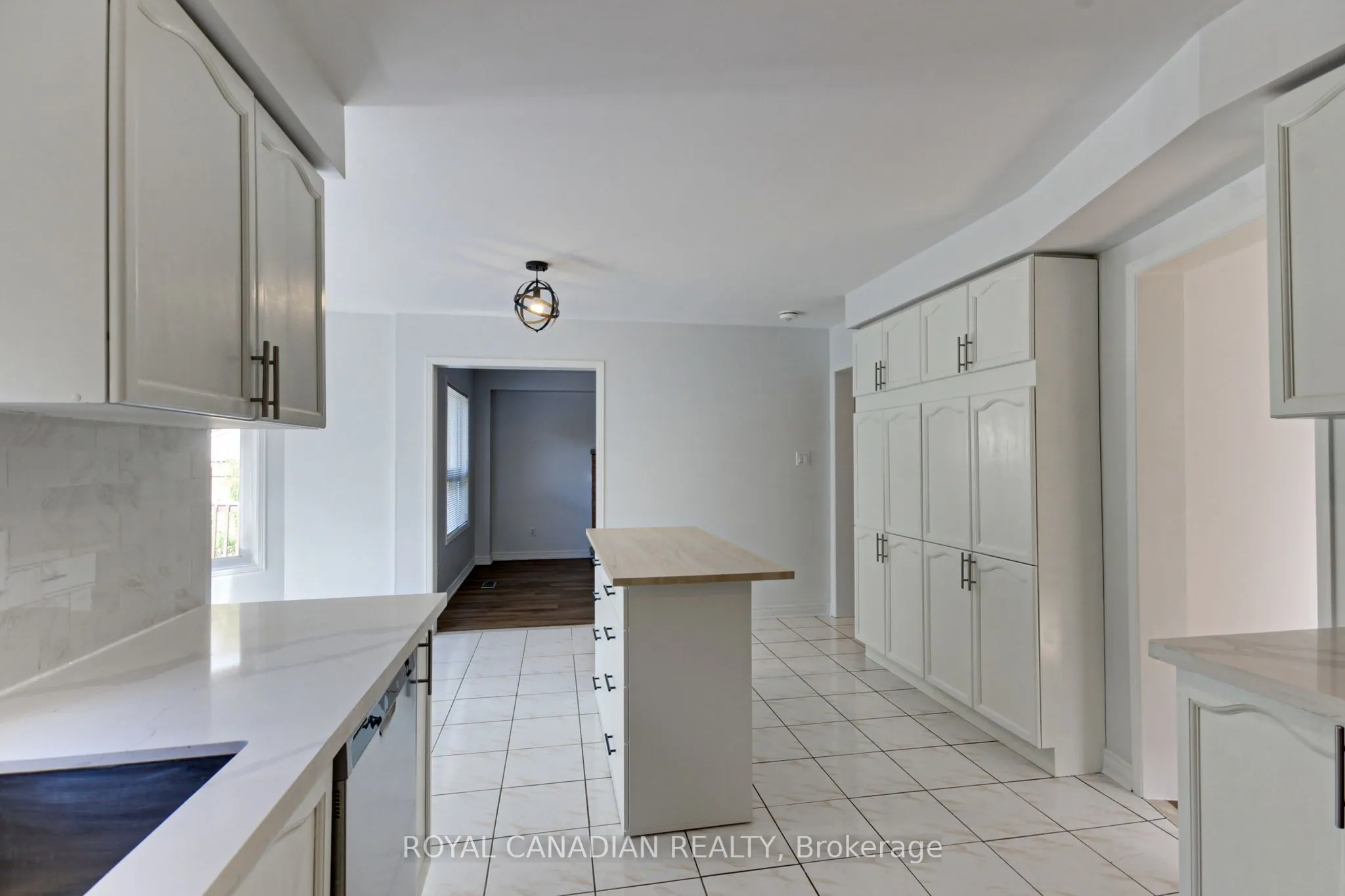 175 RHODES Circle