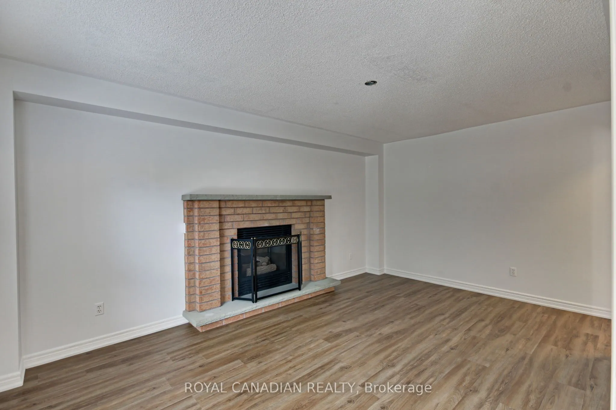 175 RHODES Circle