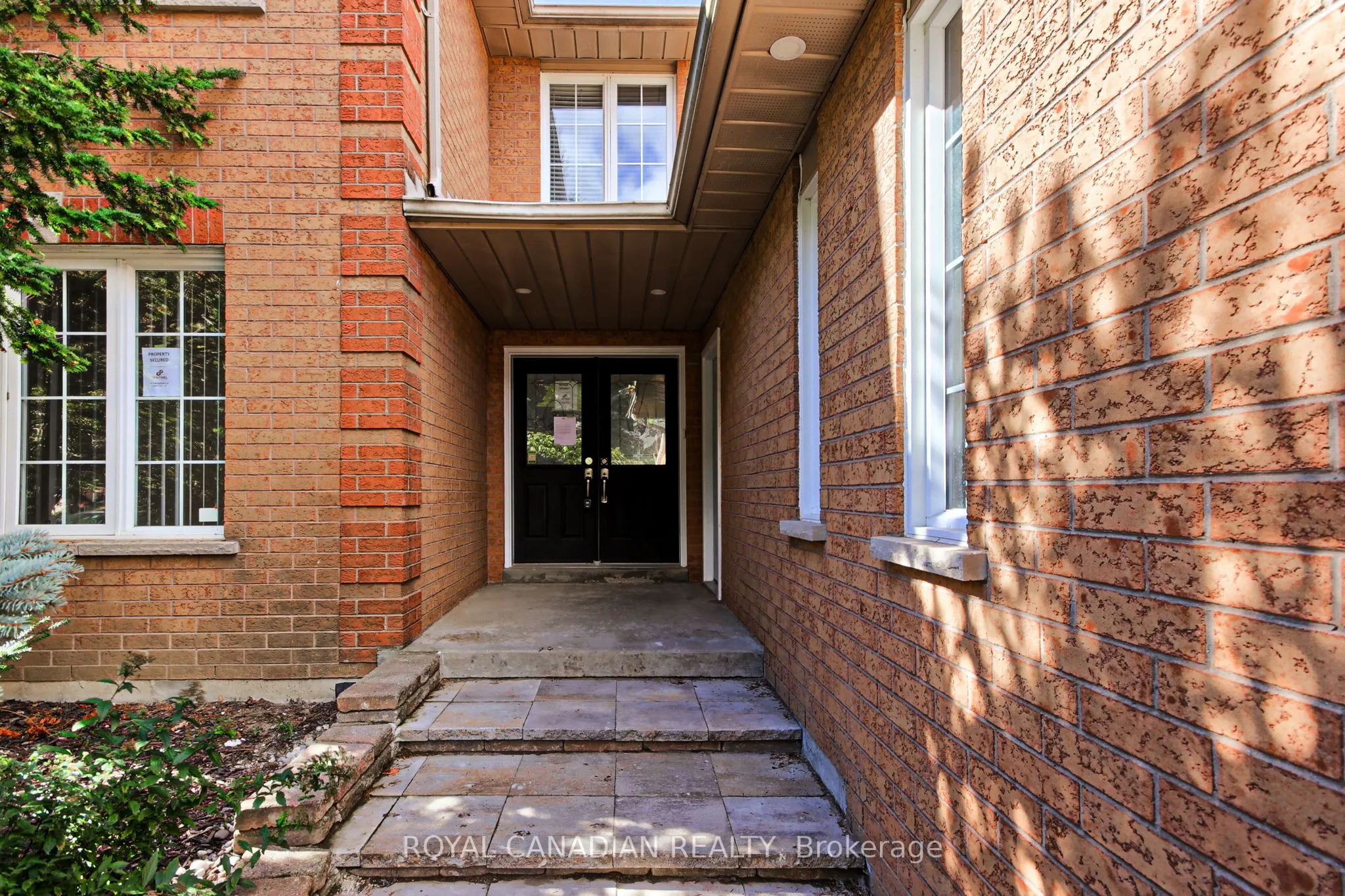 175 RHODES Circle