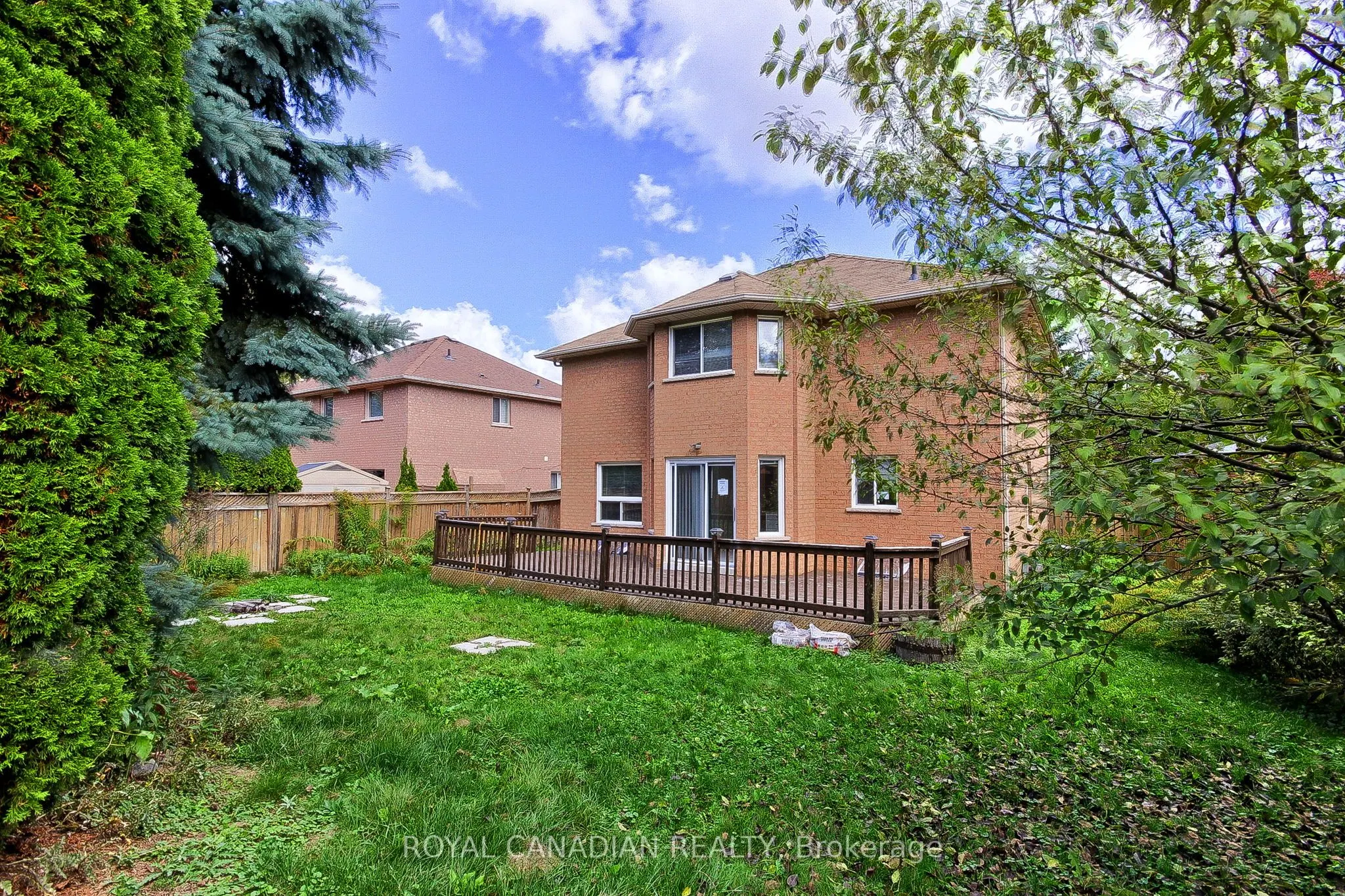 175 RHODES Circle