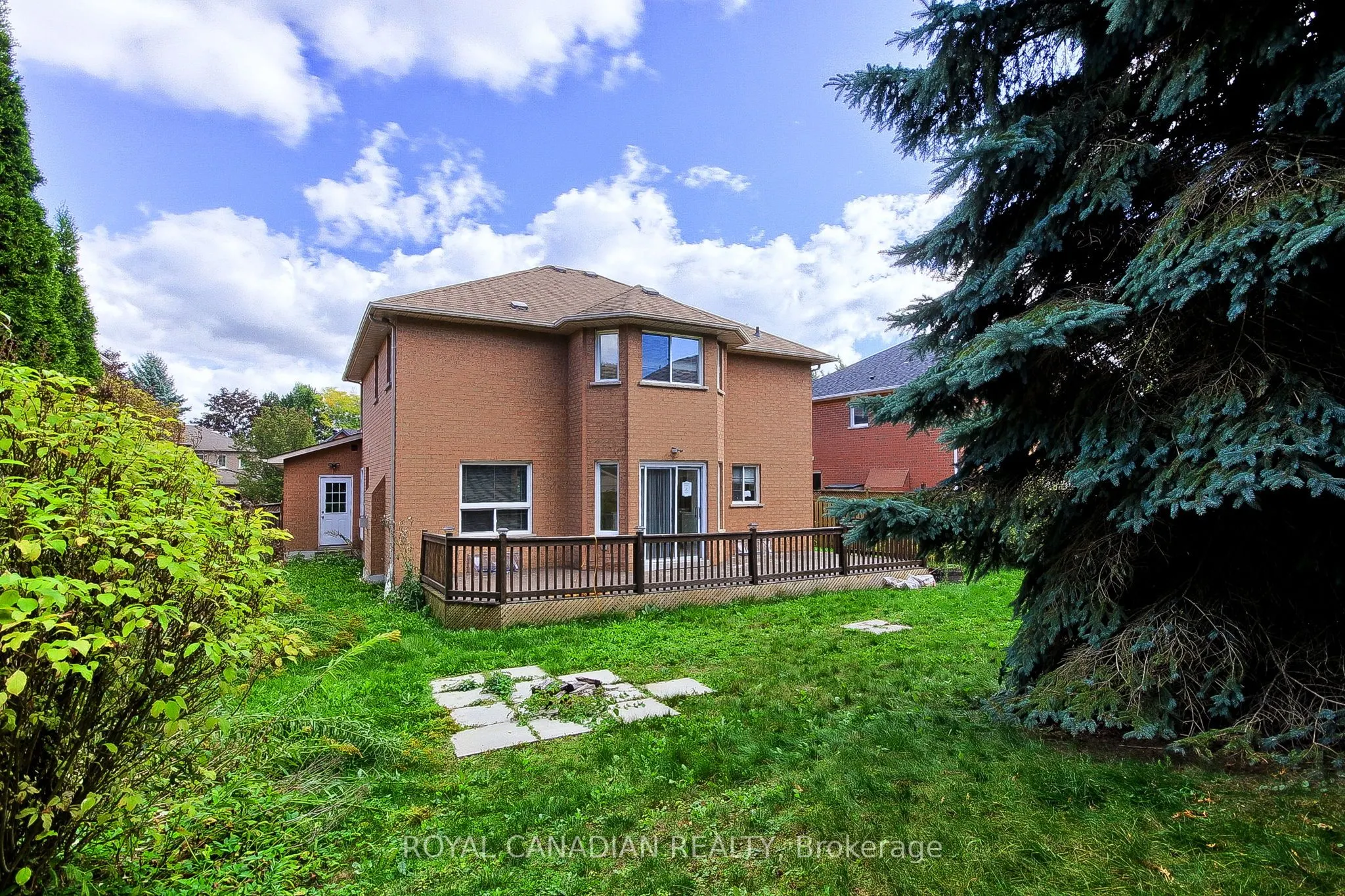 175 RHODES Circle