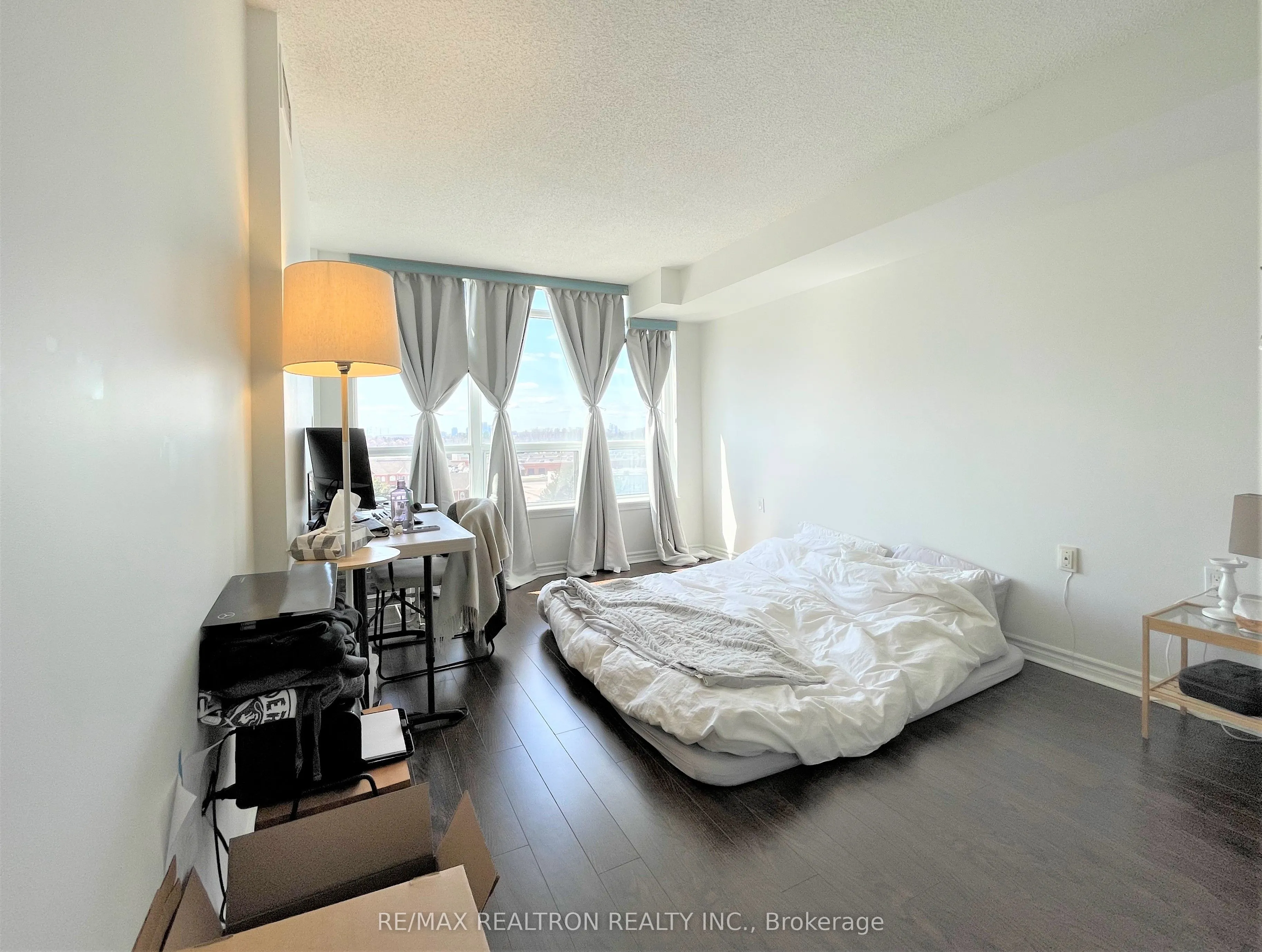 9015 Leslie Street, #1008