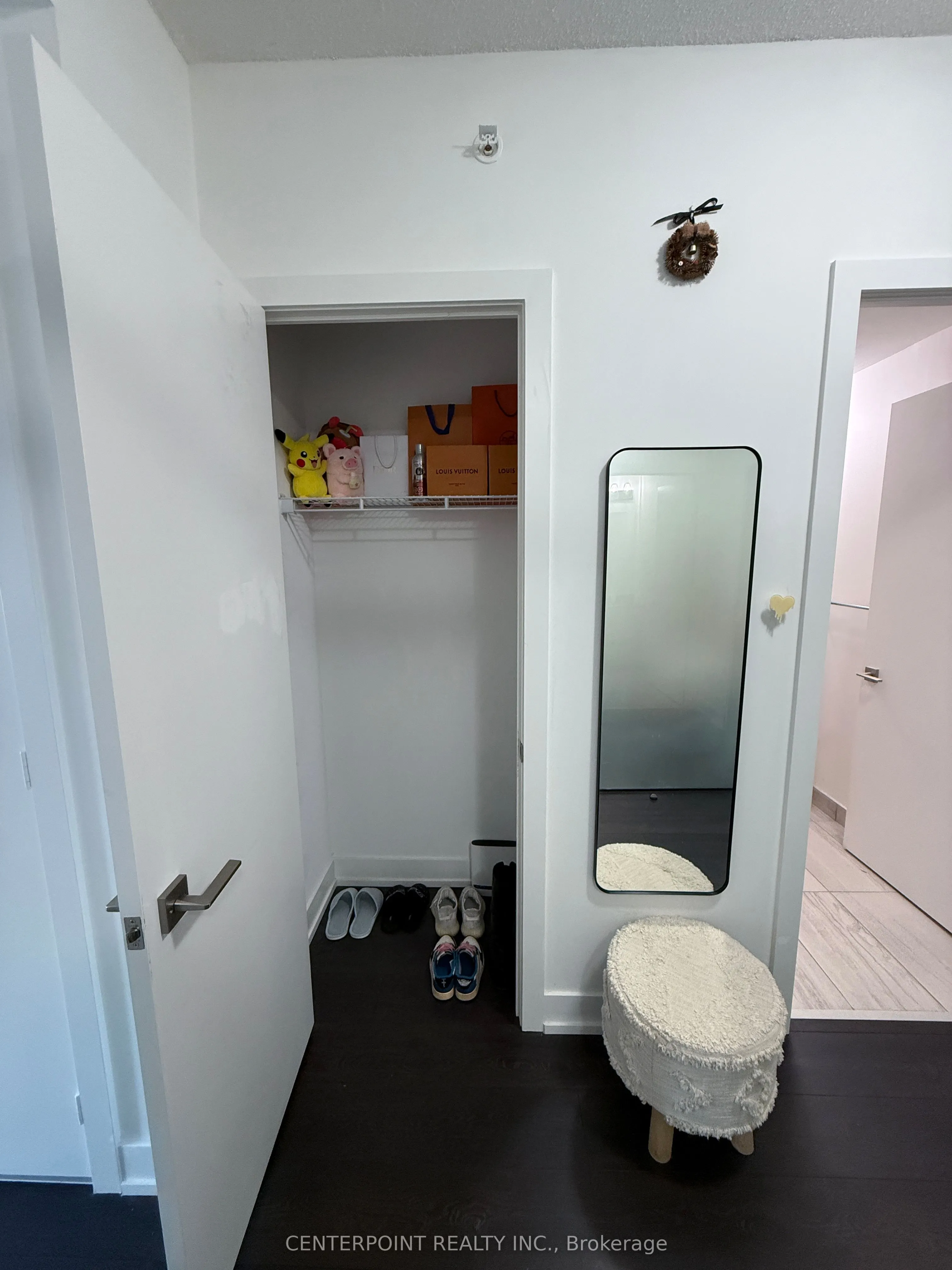 268 Buchanan Drive, #212W