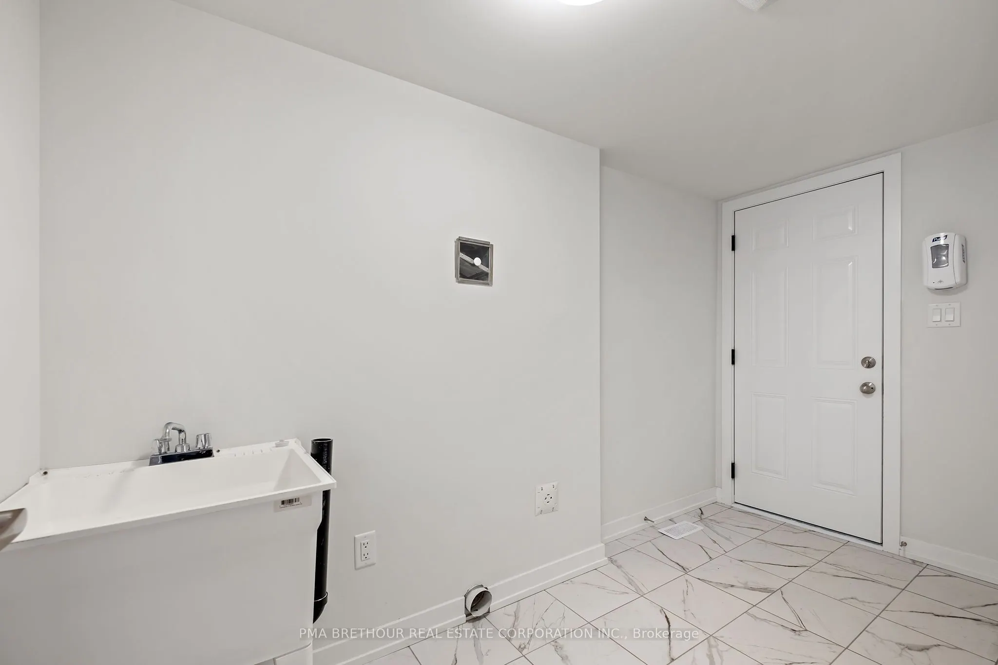 111 Cornell Rouge Boulevard