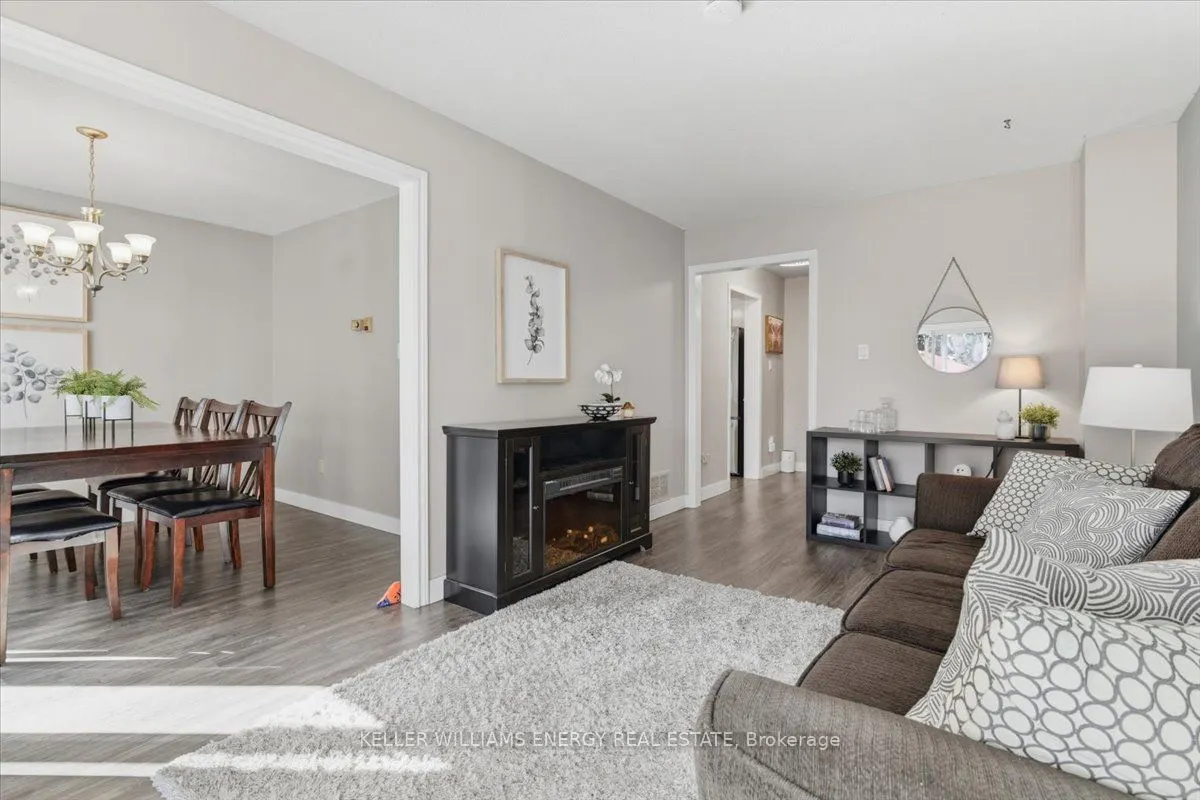 95 Delmark Boulevard