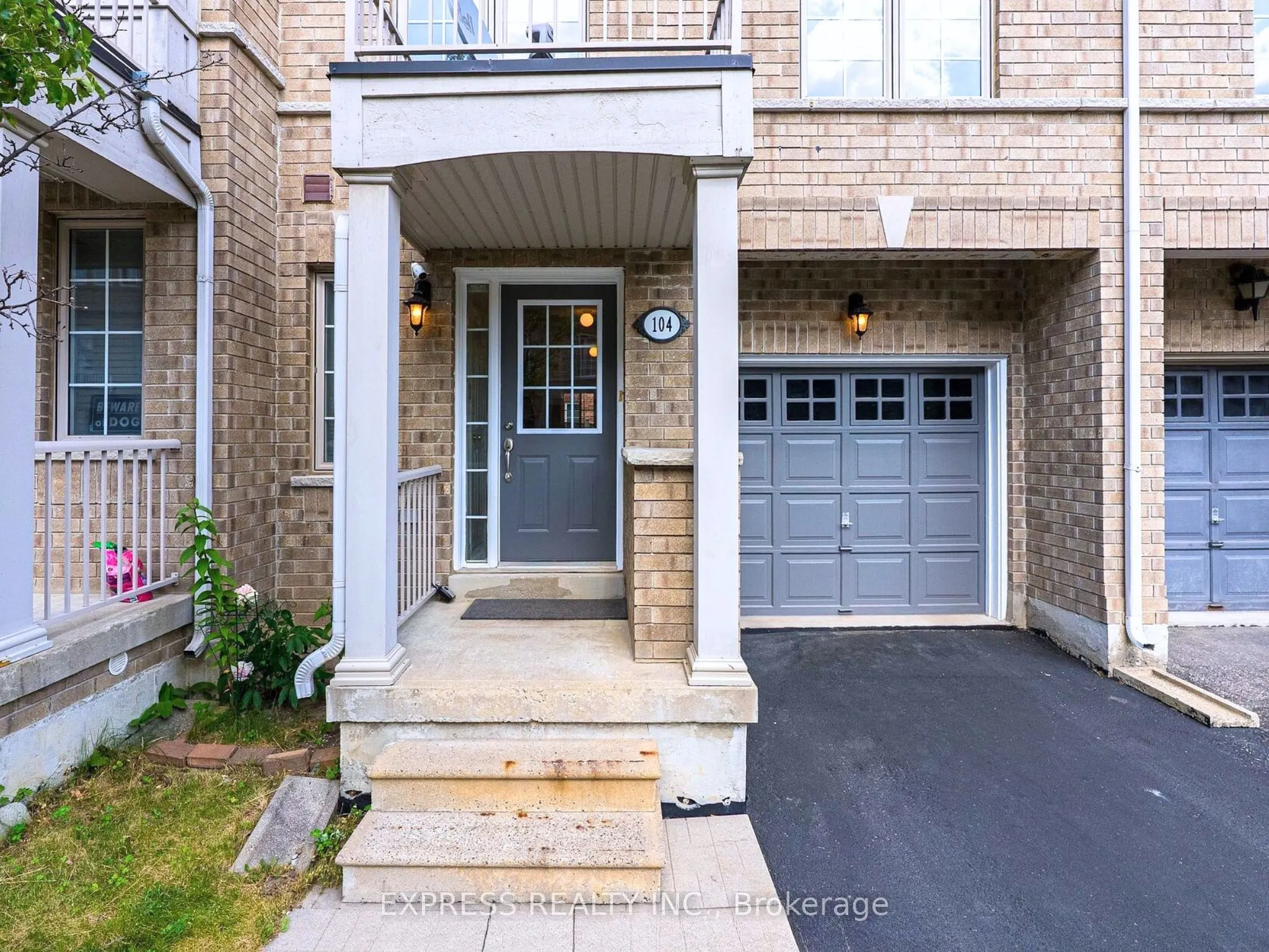 104 Prince Charles Way