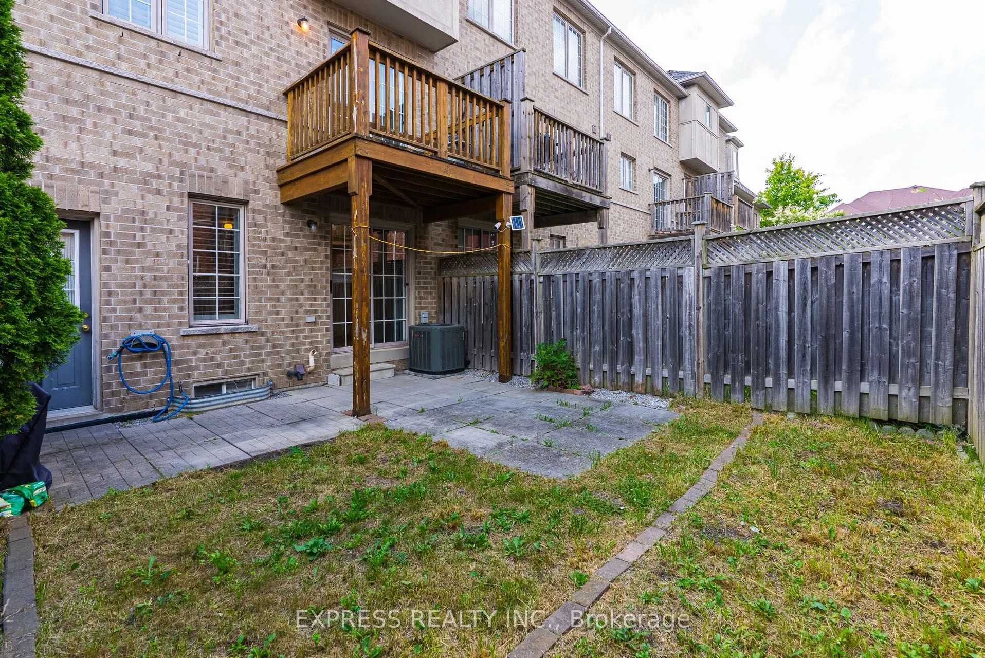 104 Prince Charles Way