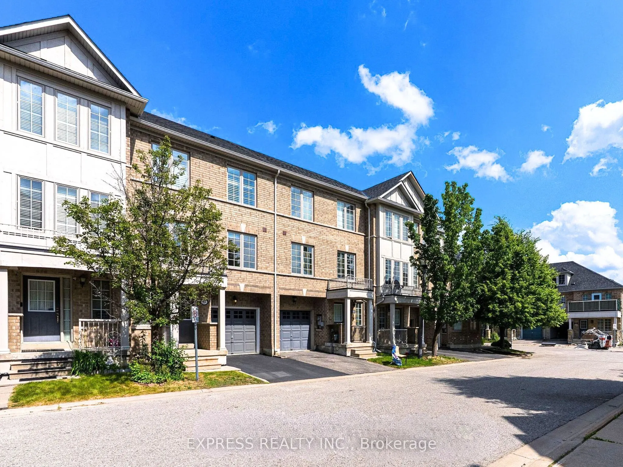 104 Prince Charles Way